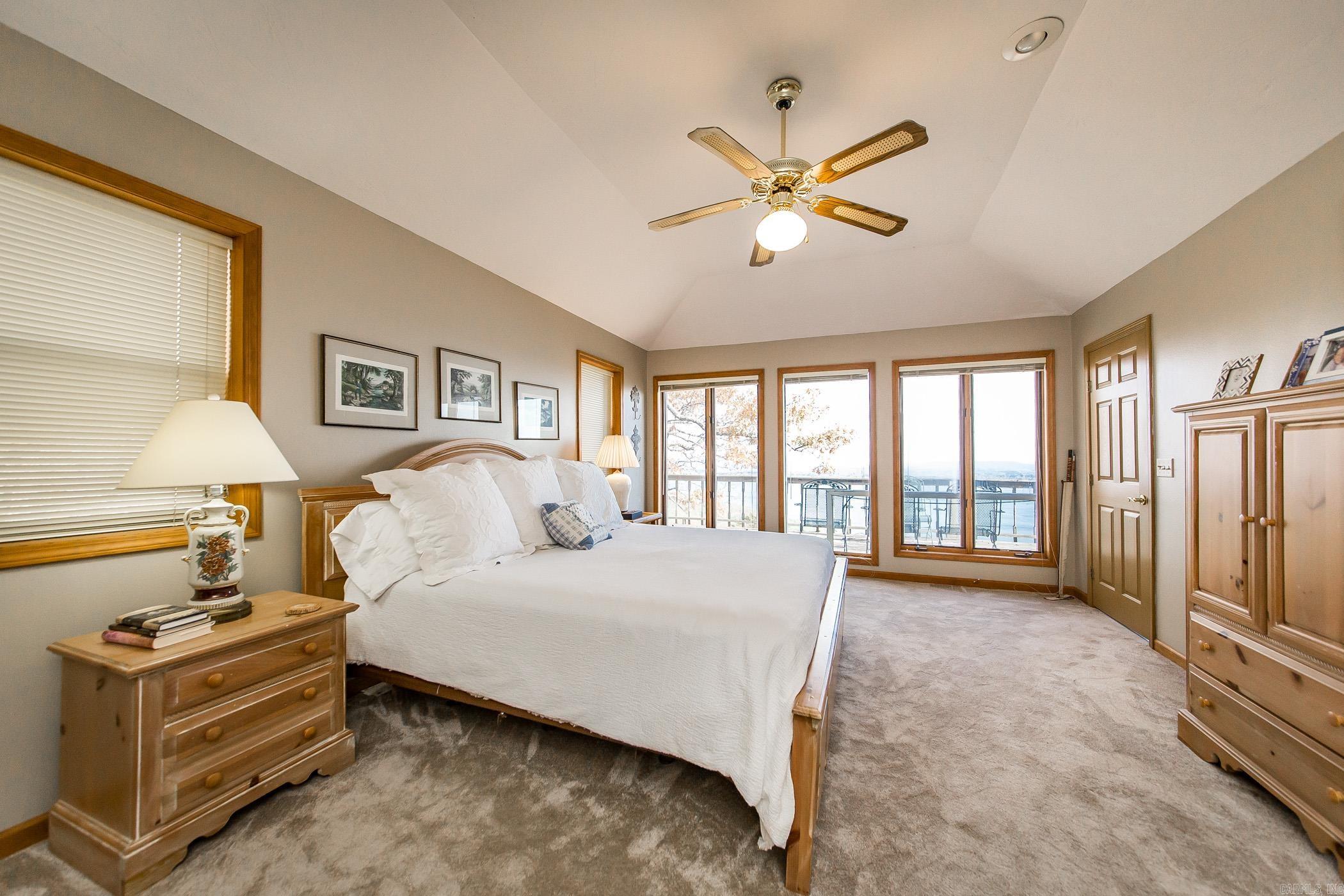 DIAMOND BLUFF ESTATES EAST - Residential