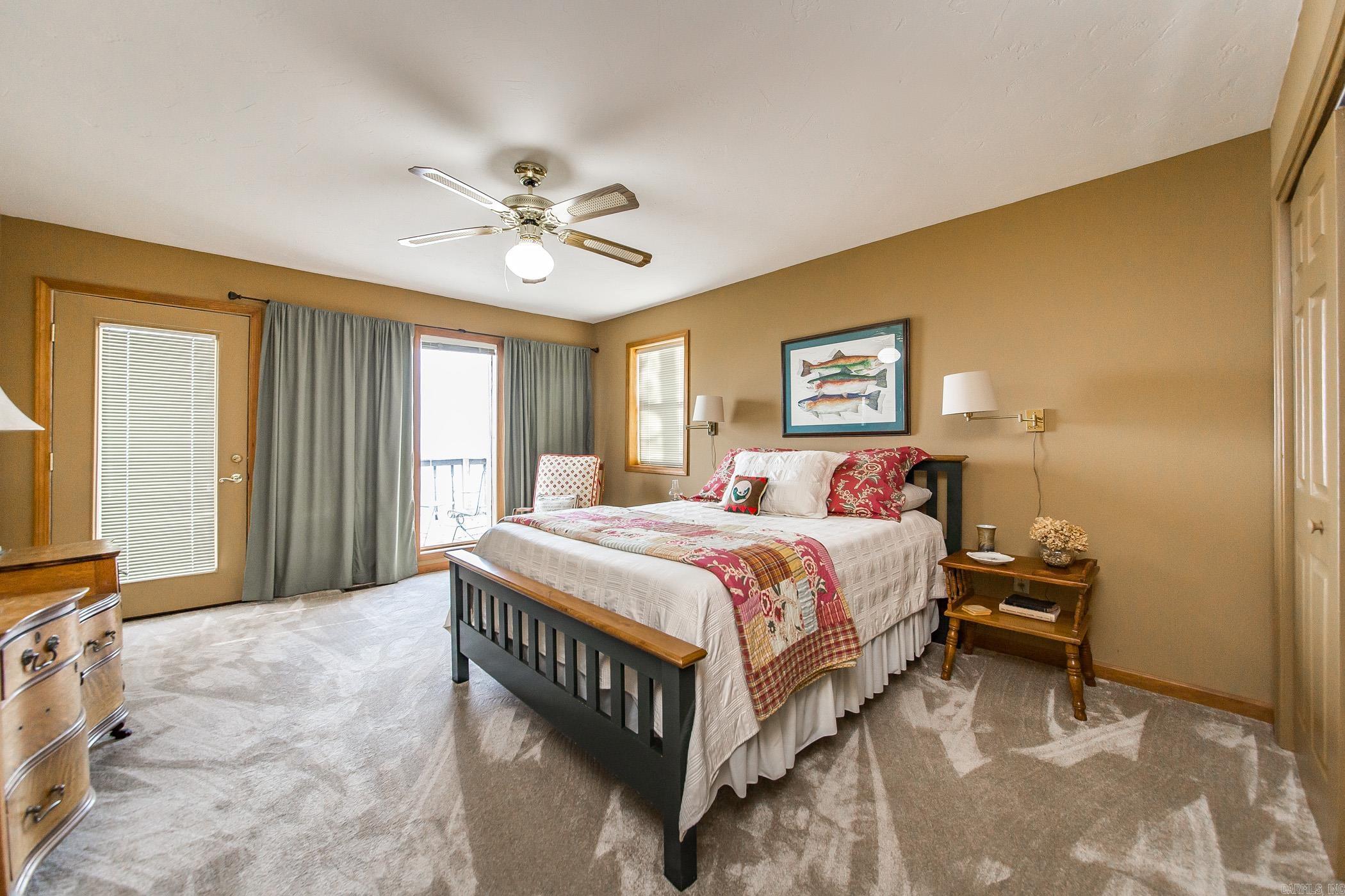 DIAMOND BLUFF ESTATES EAST - Residential