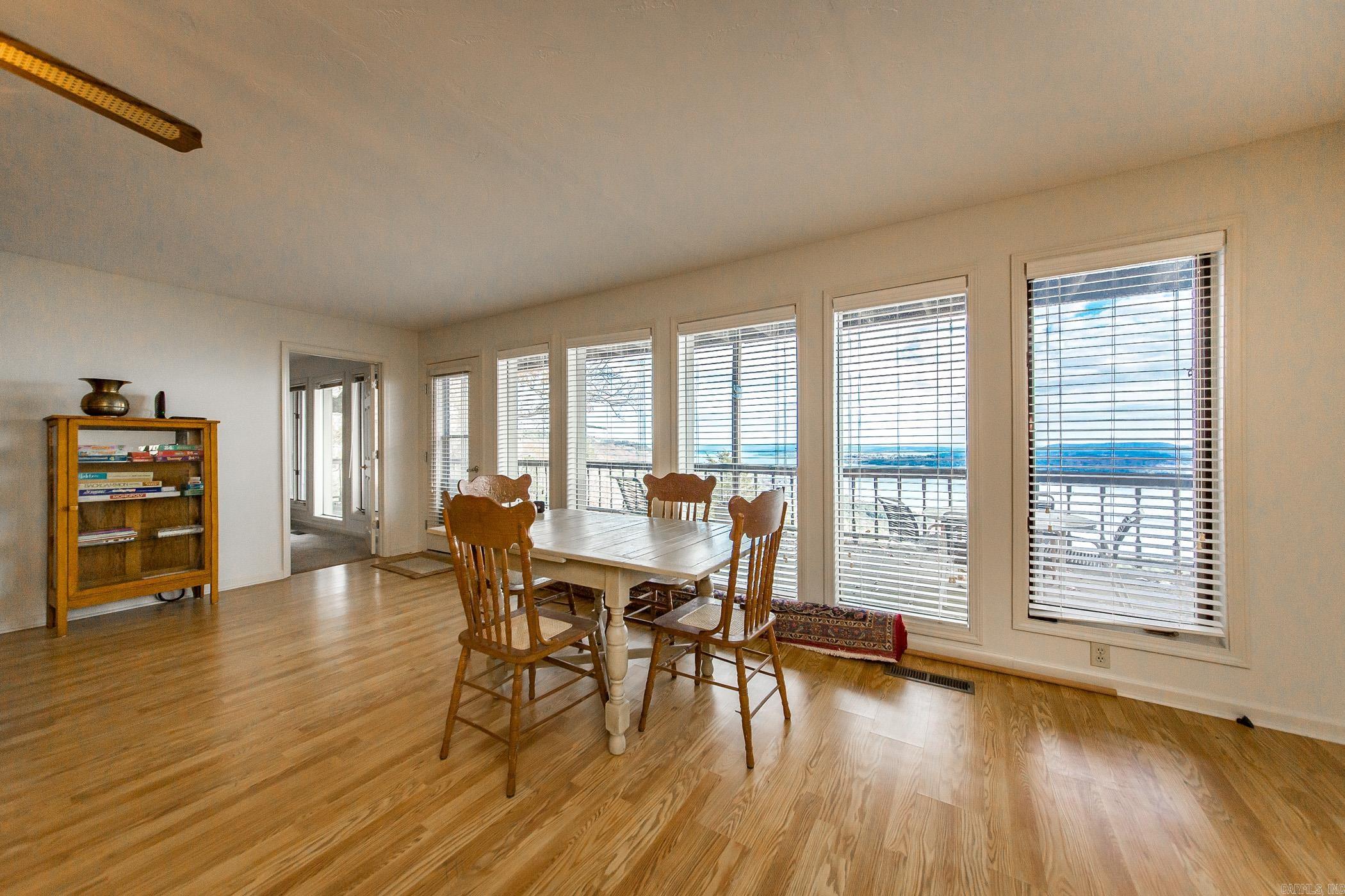 DIAMOND BLUFF ESTATES EAST - Residential