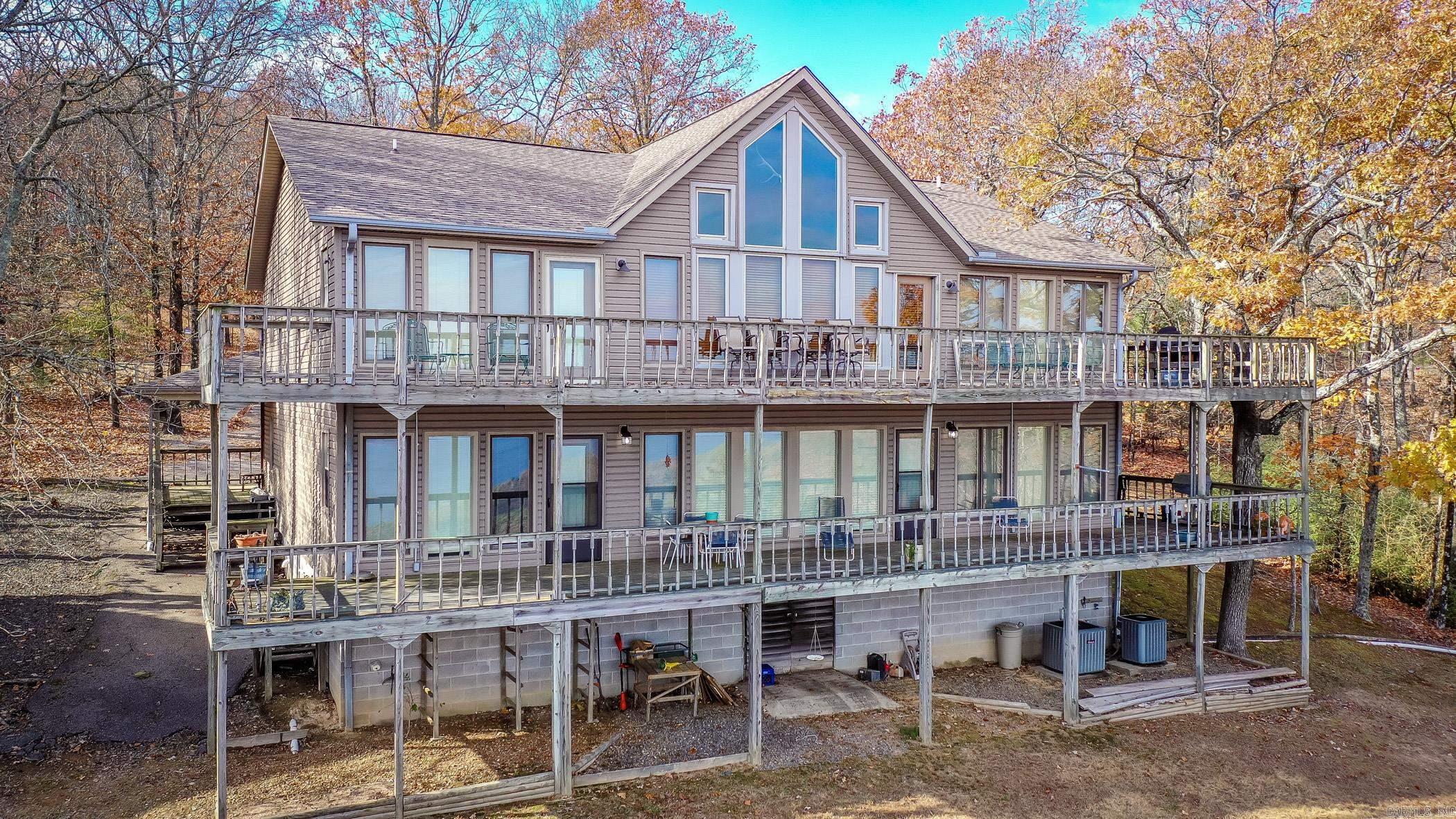 DIAMOND BLUFF ESTATES EAST - Residential