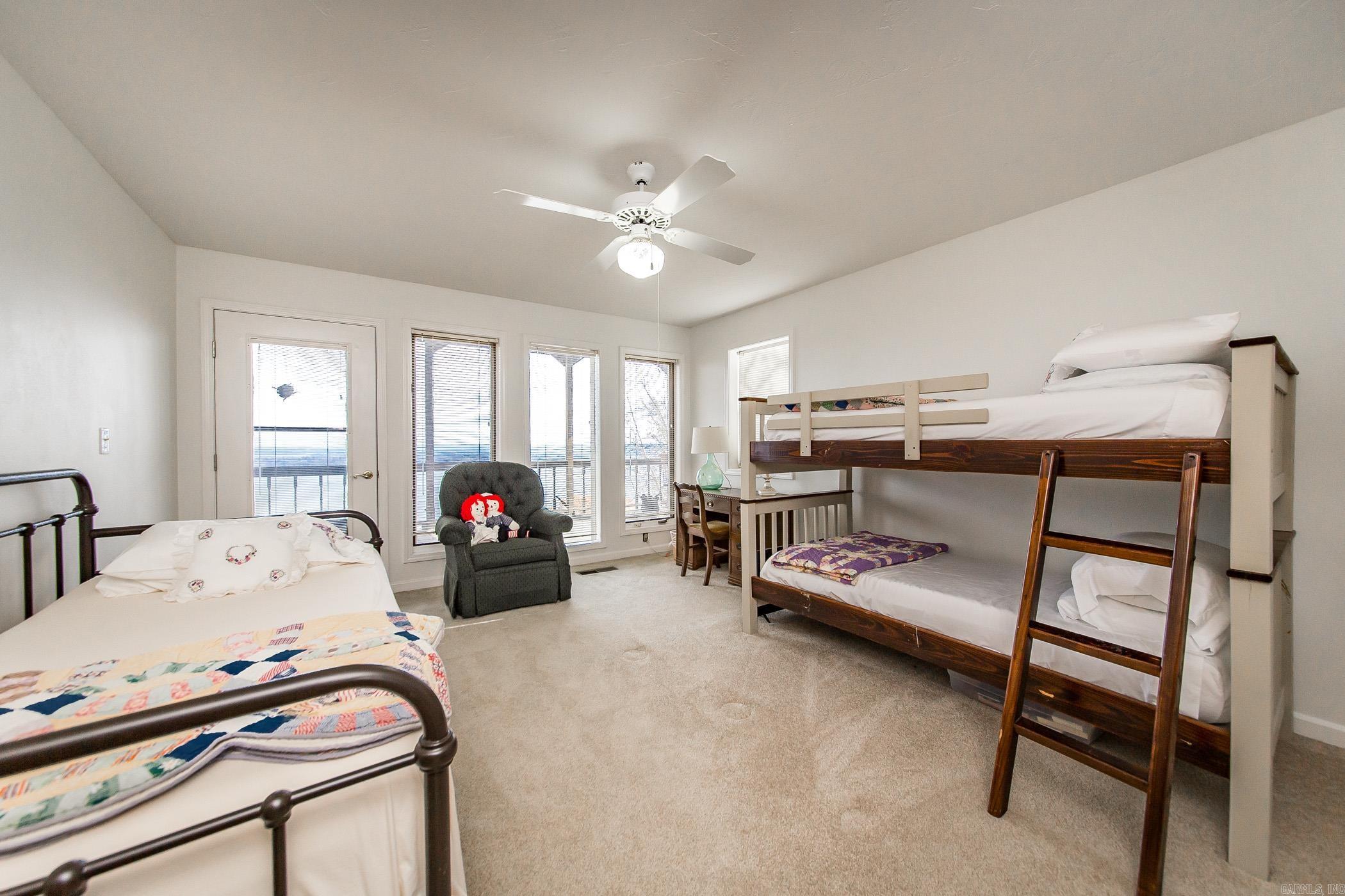 DIAMOND BLUFF ESTATES EAST - Residential