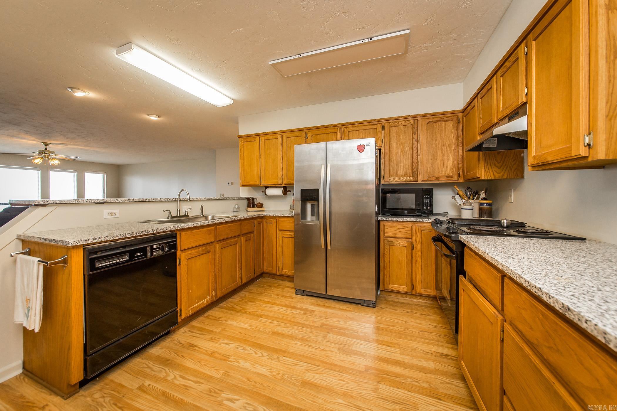 DIAMOND BLUFF ESTATES EAST - Residential