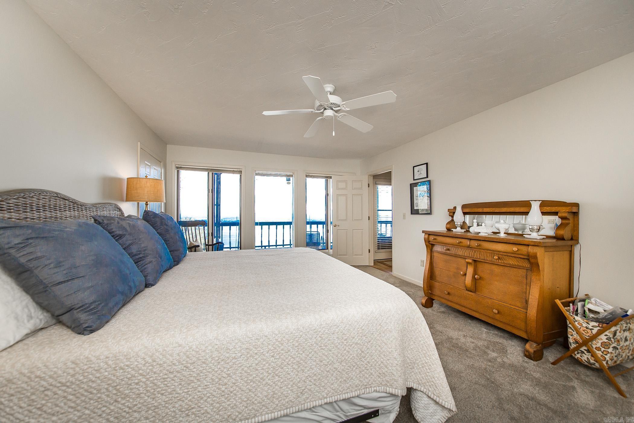 DIAMOND BLUFF ESTATES EAST - Residential