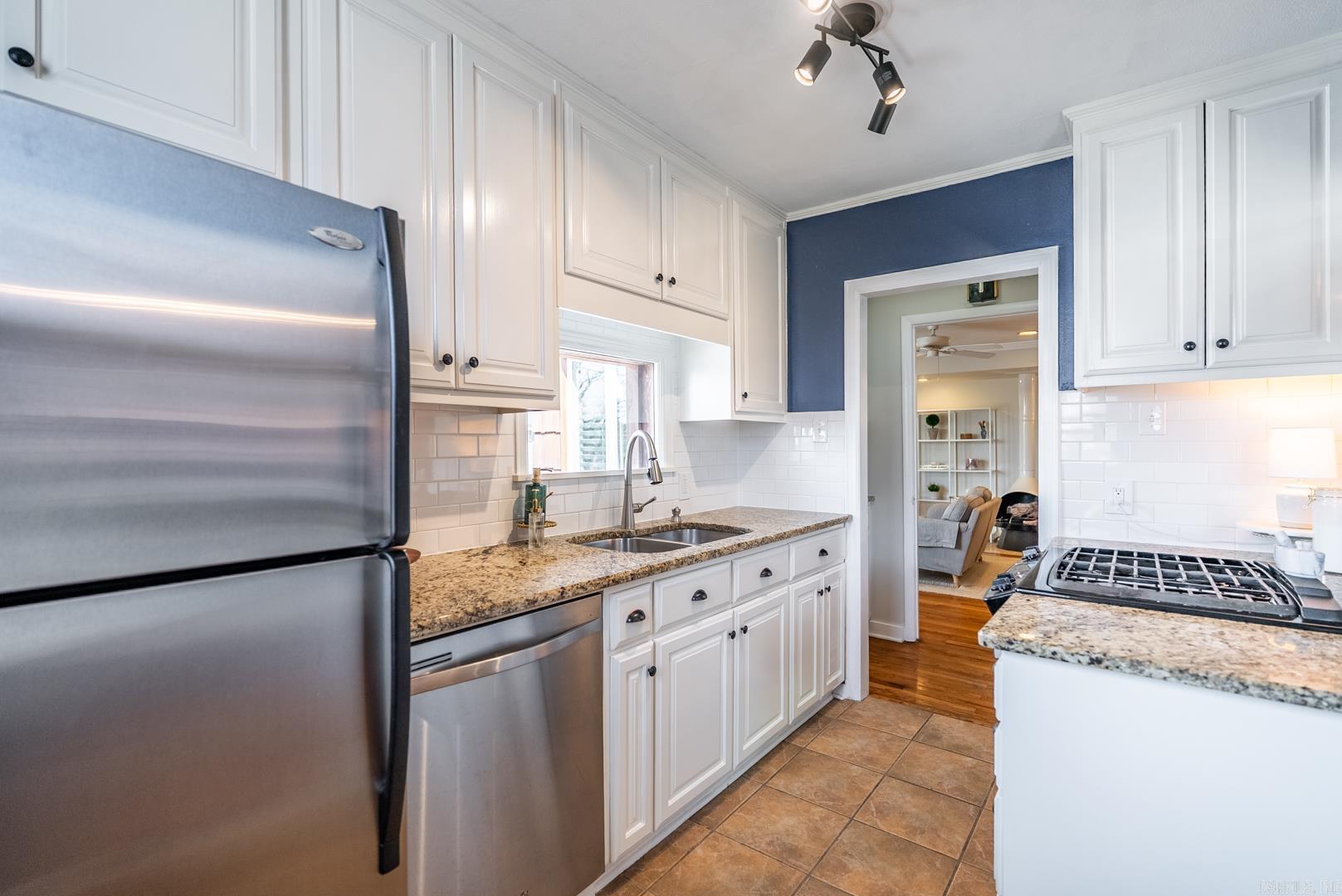 CAMMACK WOODS - Residential