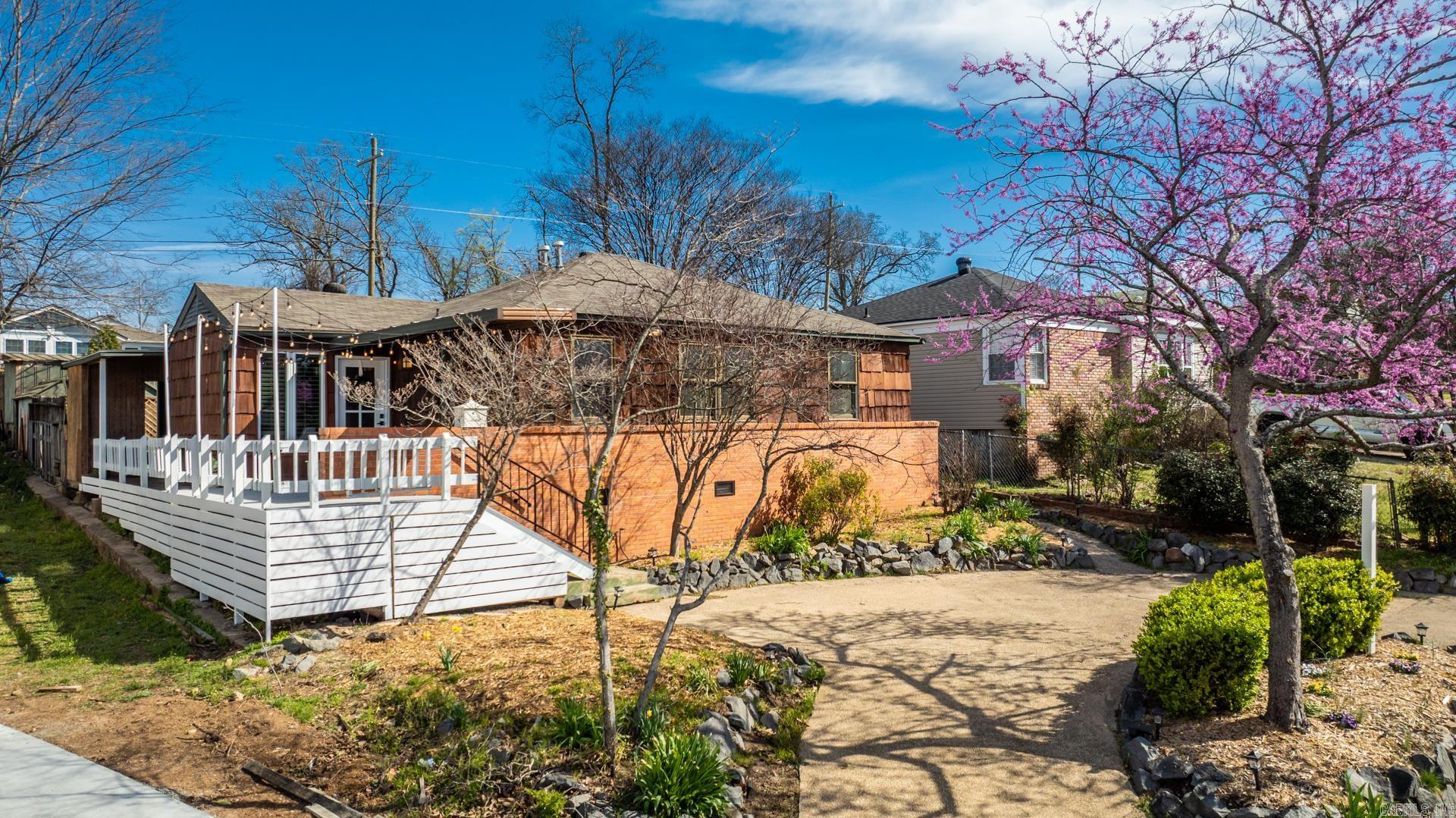 CAMMACK WOODS - Residential