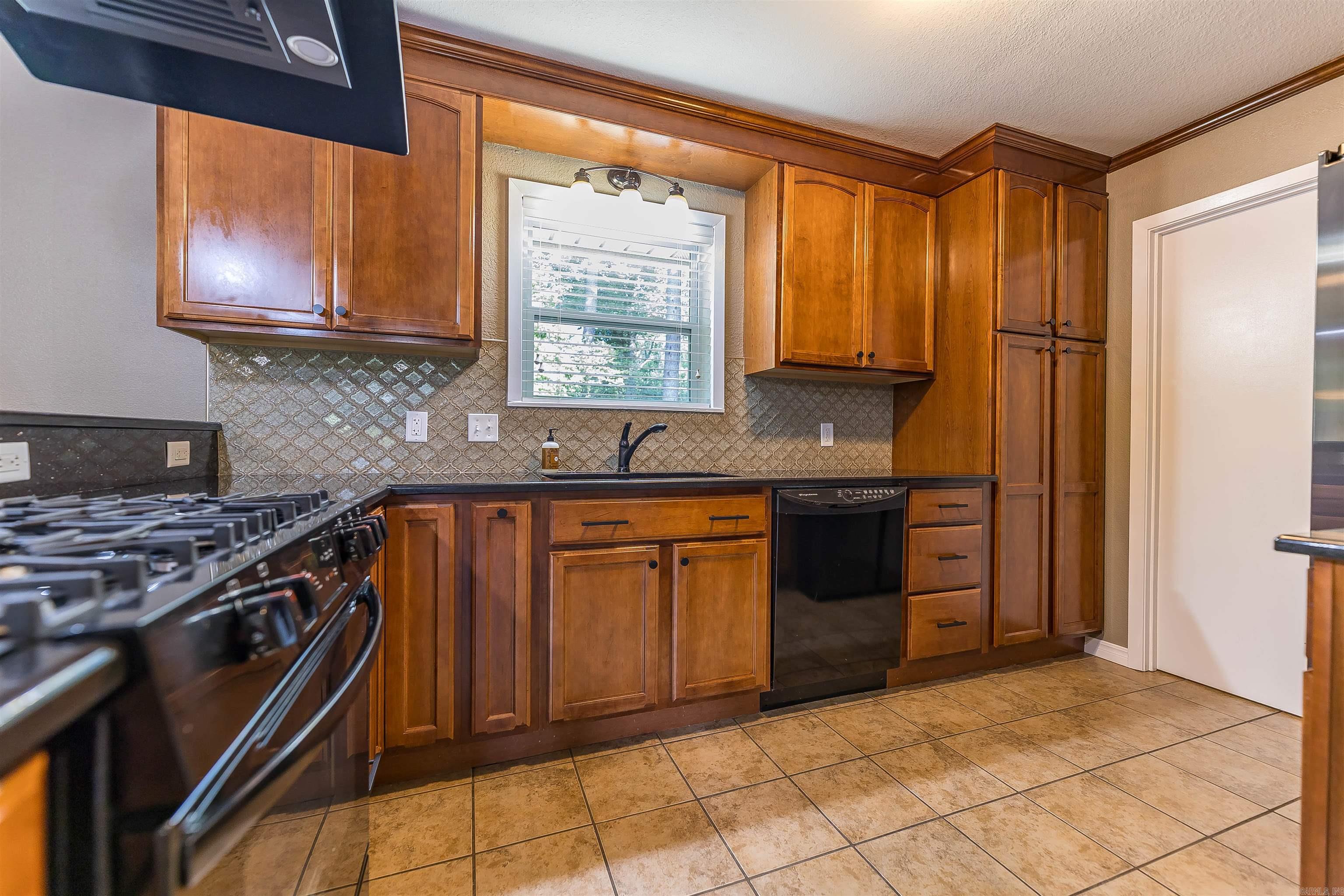 BROOKLINE ADD'N - Residential