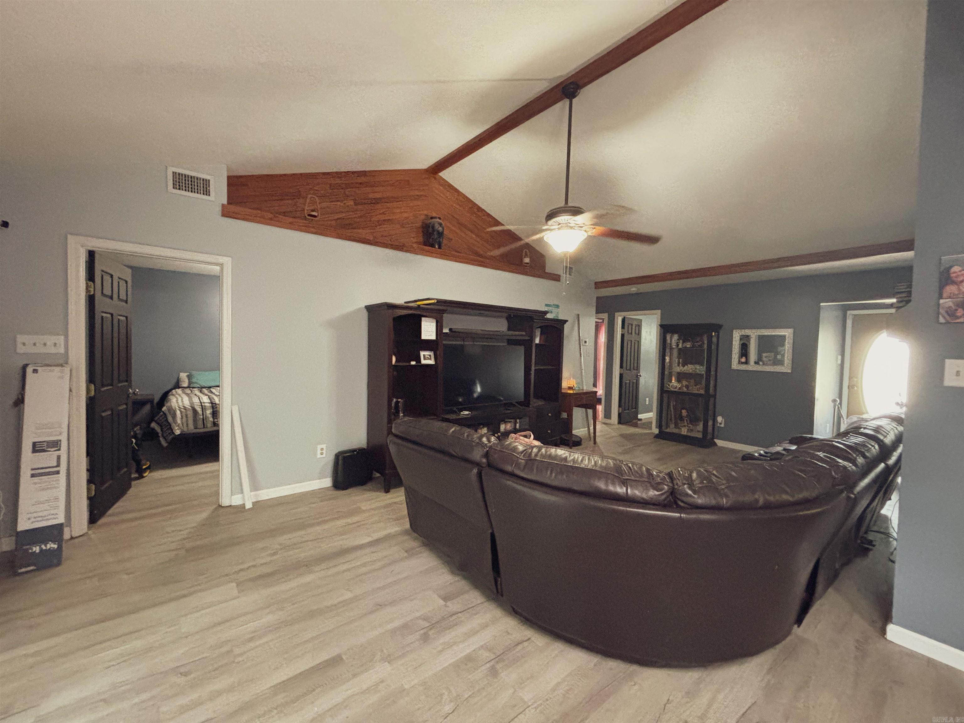 WALNUT CORNER - Residential