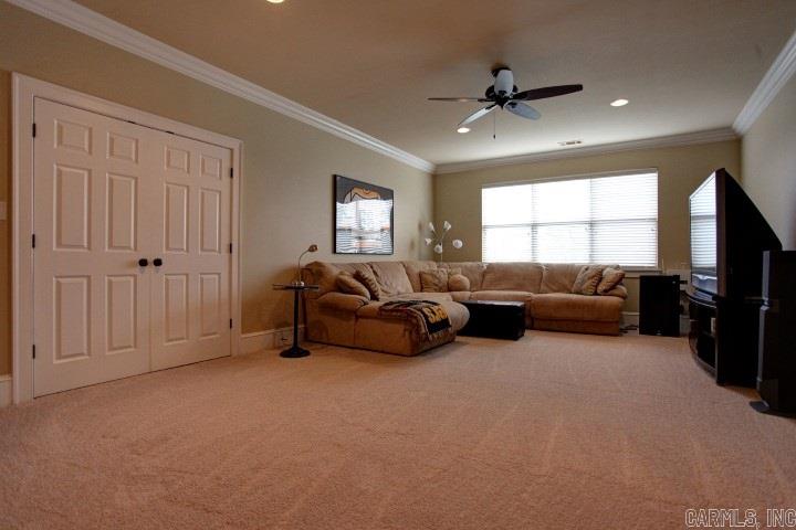 WOODLANDS EDGE - Residential