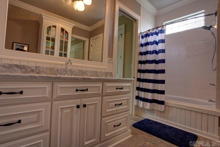 WOODLANDS EDGE - Residential