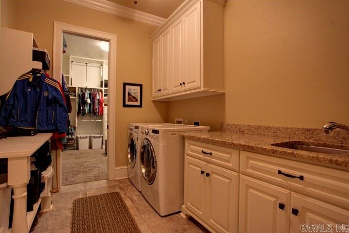 WOODLANDS EDGE - Residential