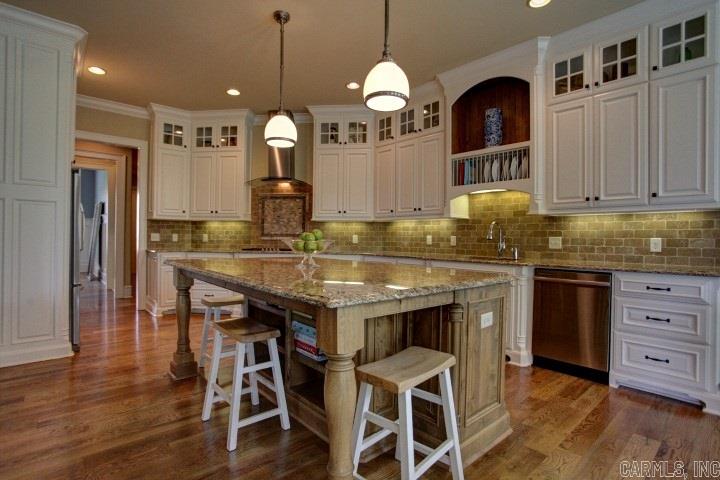 WOODLANDS EDGE - Residential