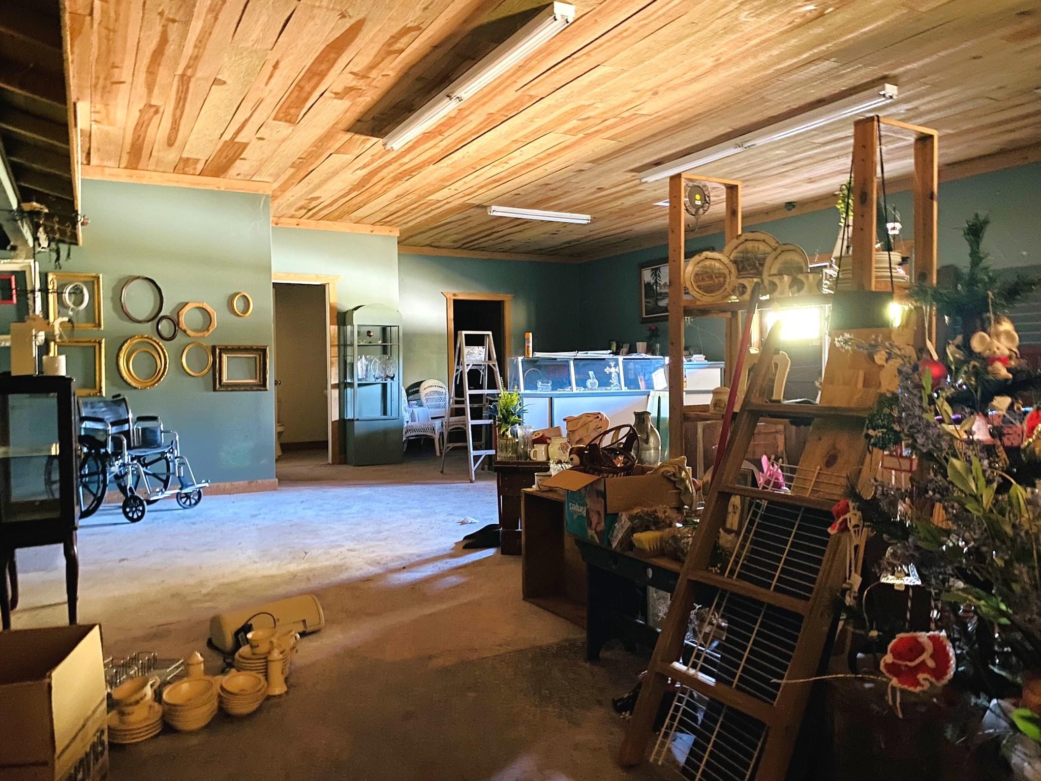 Metes & Bounds - Commercial Sale