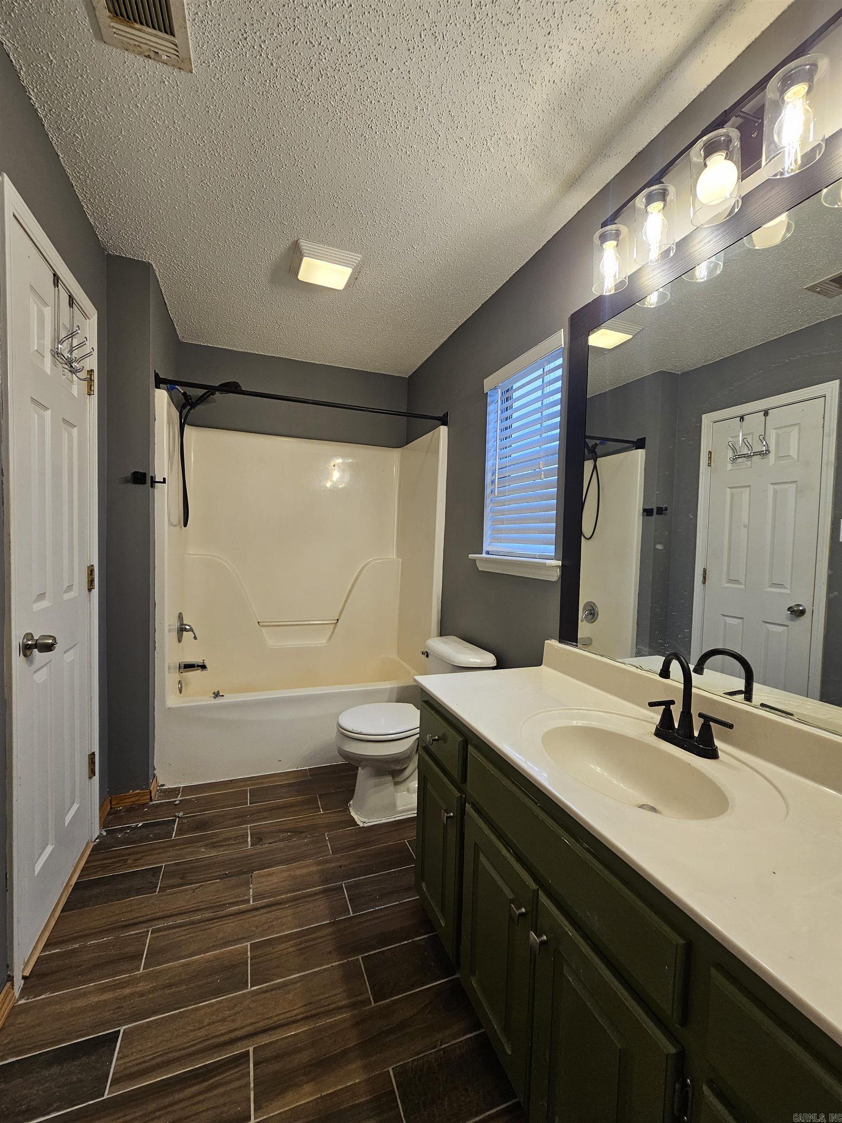 WOODBRIDGE - Residential