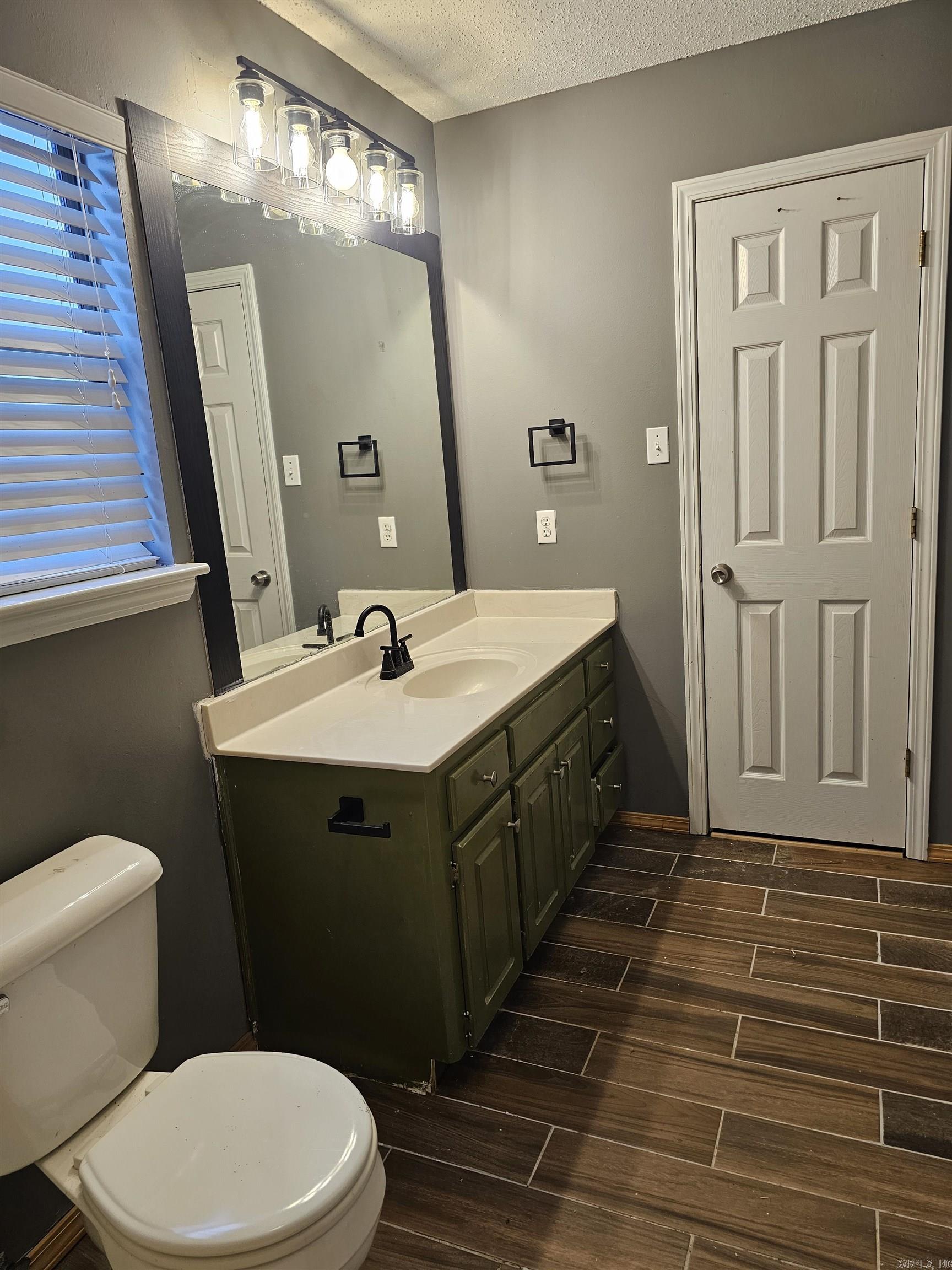 WOODBRIDGE - Residential