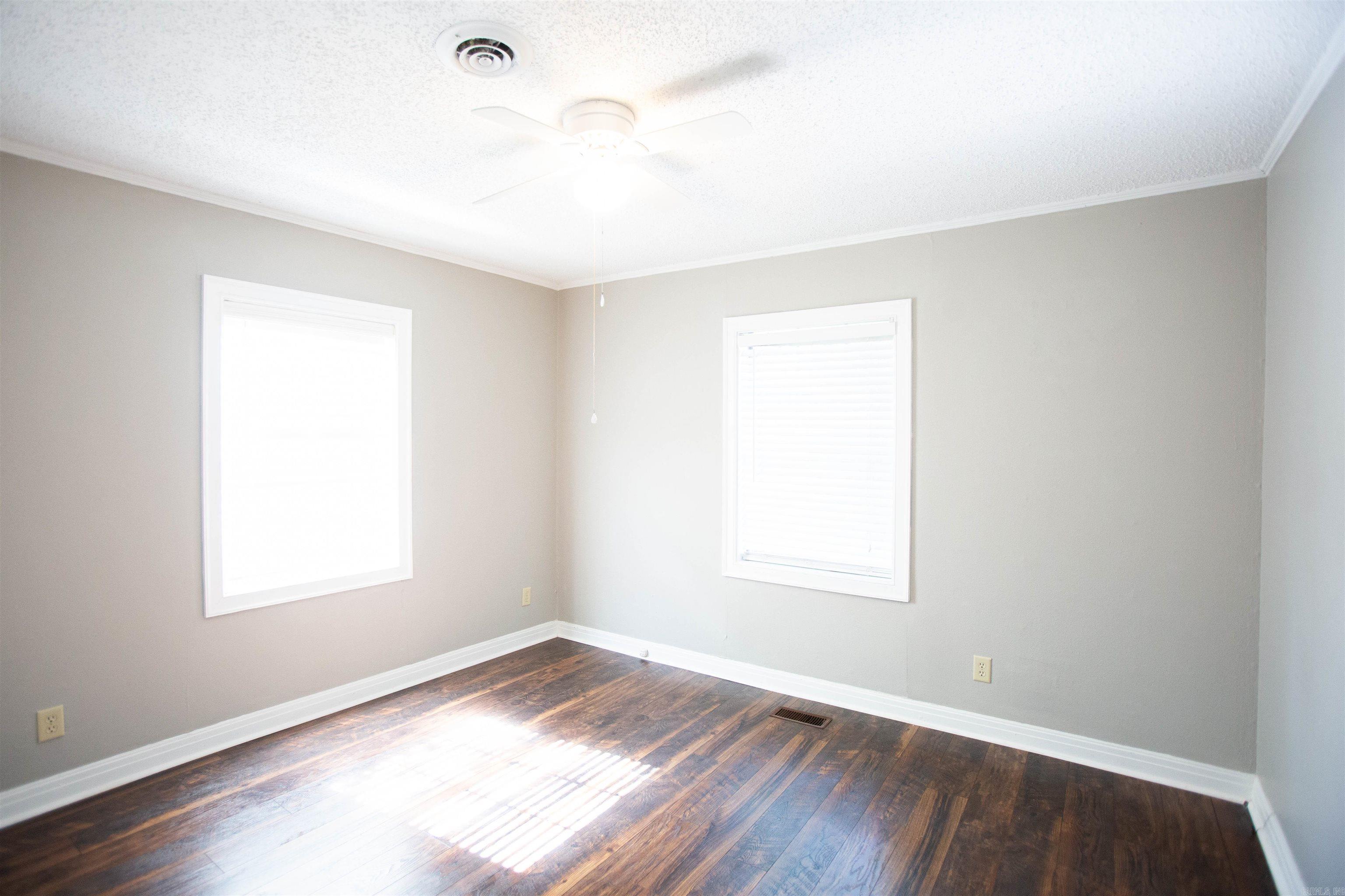 Hillcrest-Pfeifer - Residential Lease