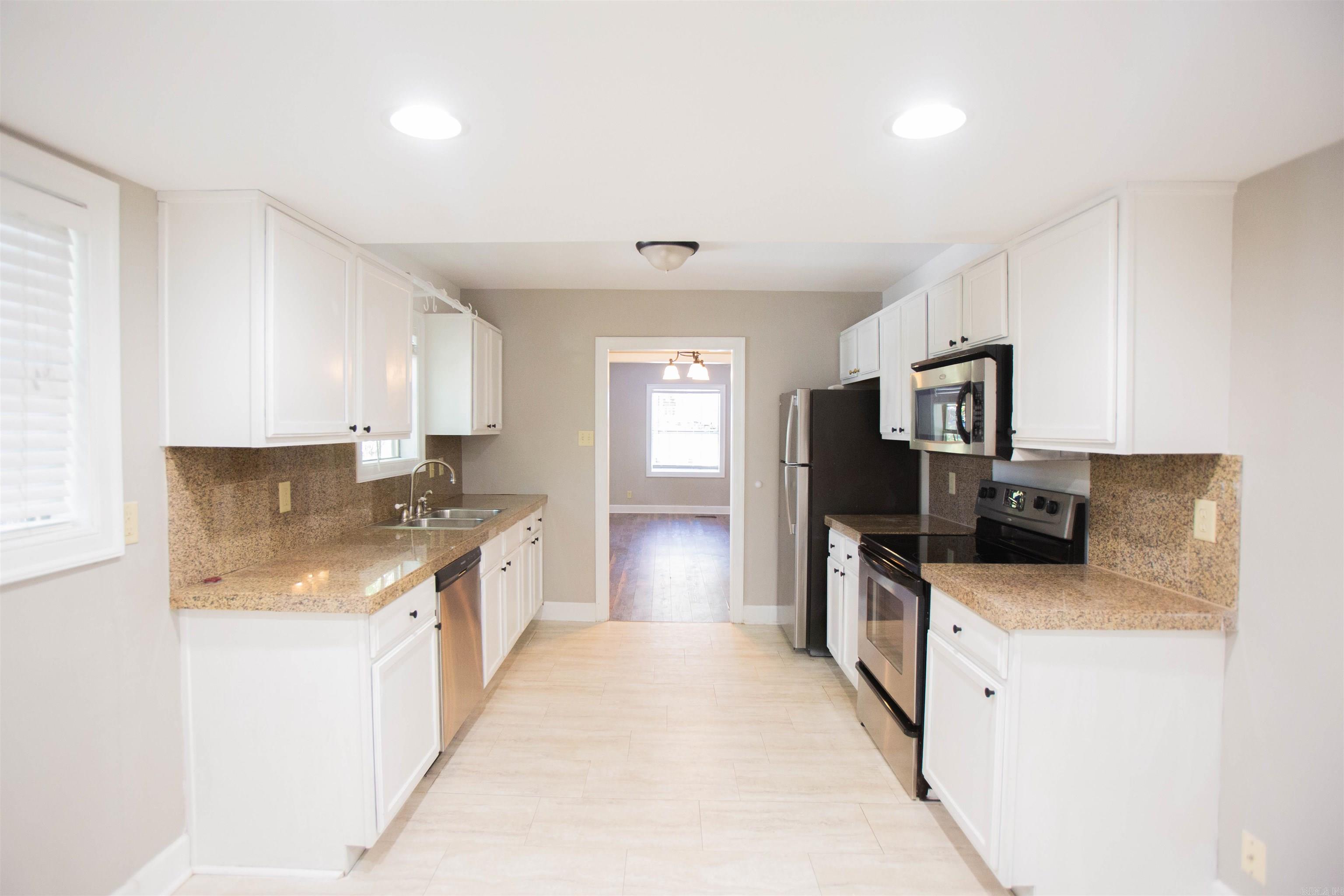 Hillcrest-Pfeifer - Residential Lease