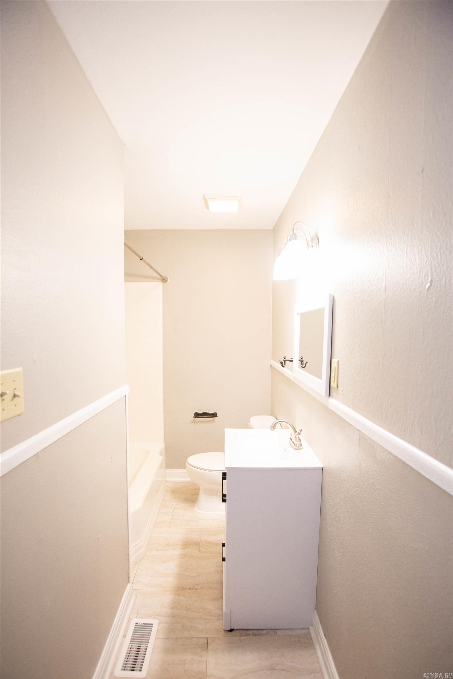 Hillcrest-Pfeifer - Residential Lease