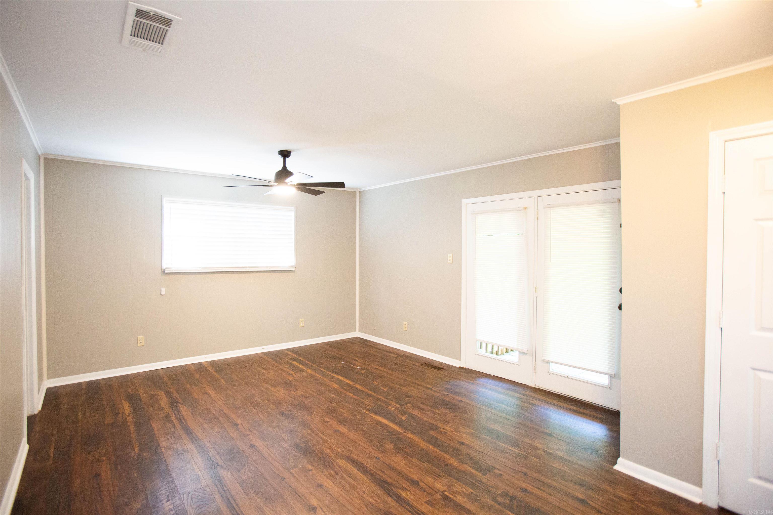 Hillcrest-Pfeifer - Residential Lease