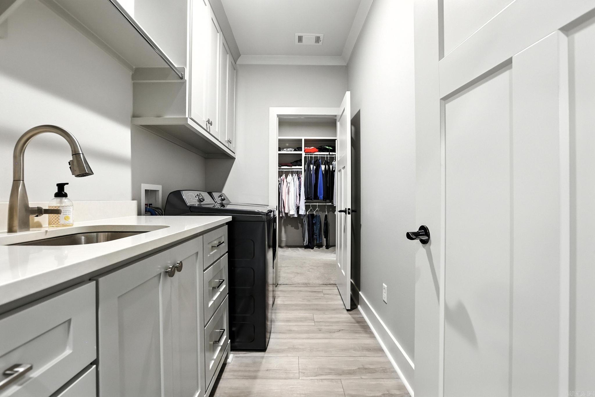 WOODLANDS PARK SUB - Residential