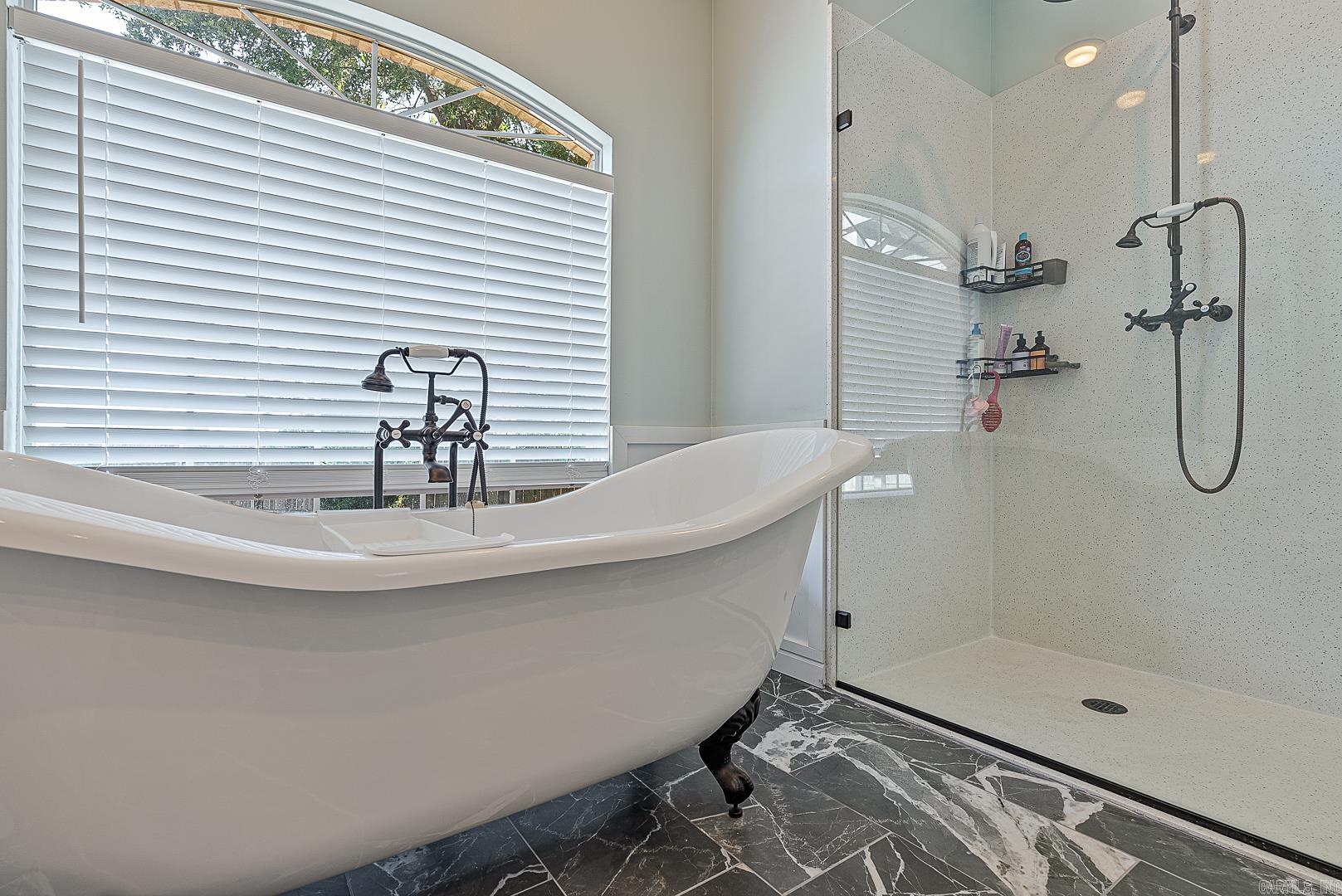 CLUB VIEW - Residential