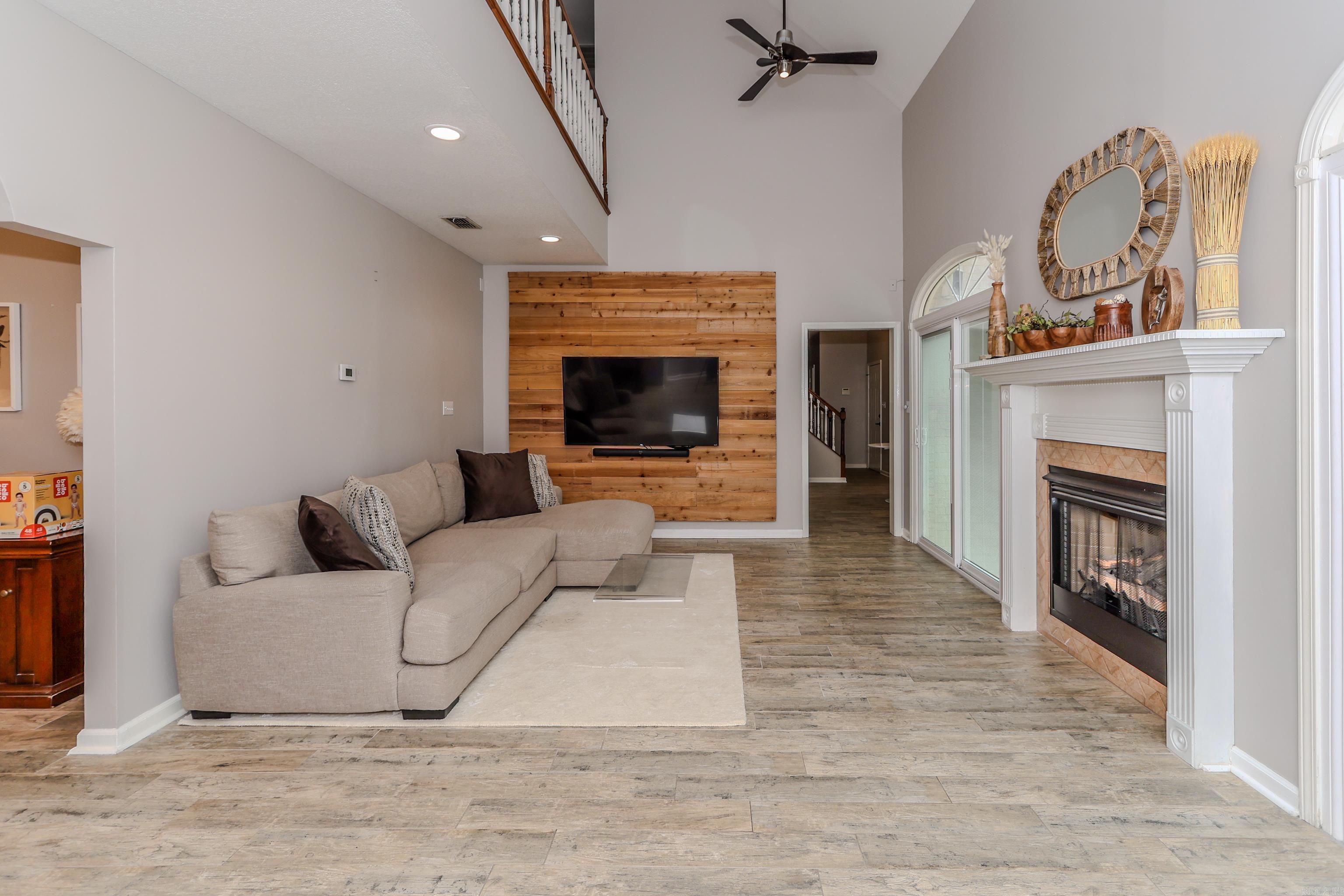 CLUB VIEW - Residential