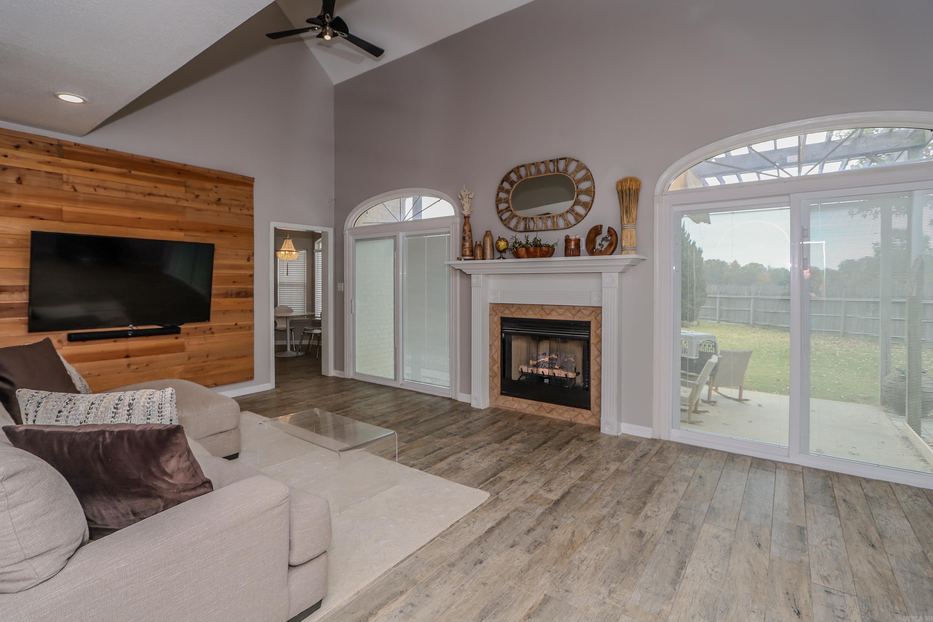 CLUB VIEW - Residential