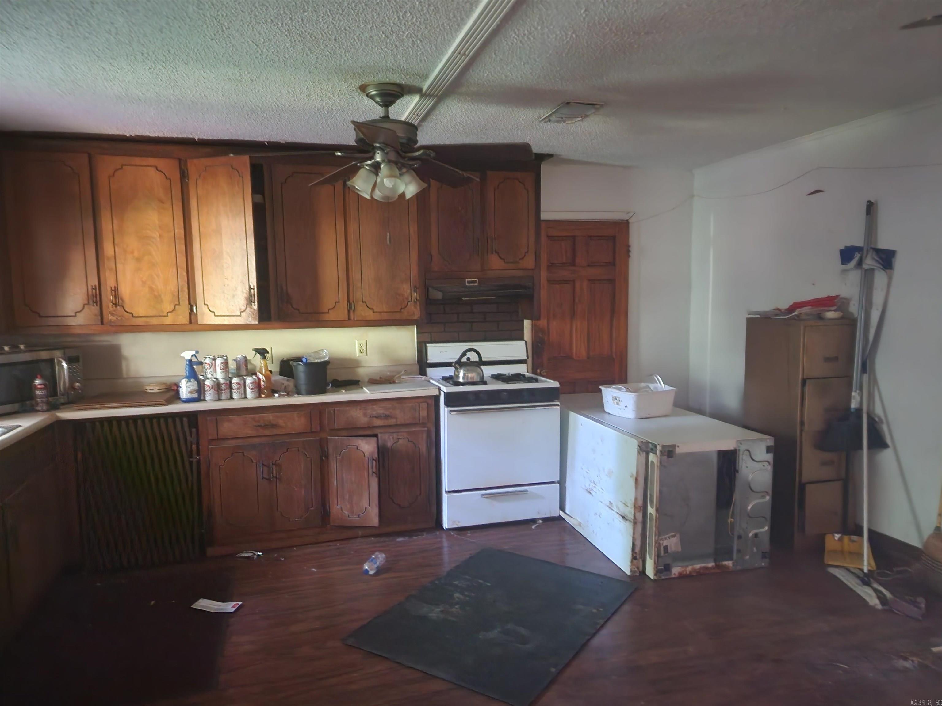 MEADOW PARK - Residential