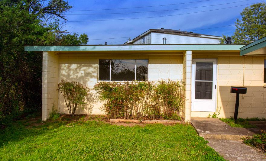 Newly remodeled 2BD/1BA in NLR with convenient interstate access and close to Burns Park. Open layout with plenty of space. Patio area in back. The lease for this property is for 18 months with a 3% increase after the first year. Income has to be 3x the amount of rent unless you have a housing voucher.