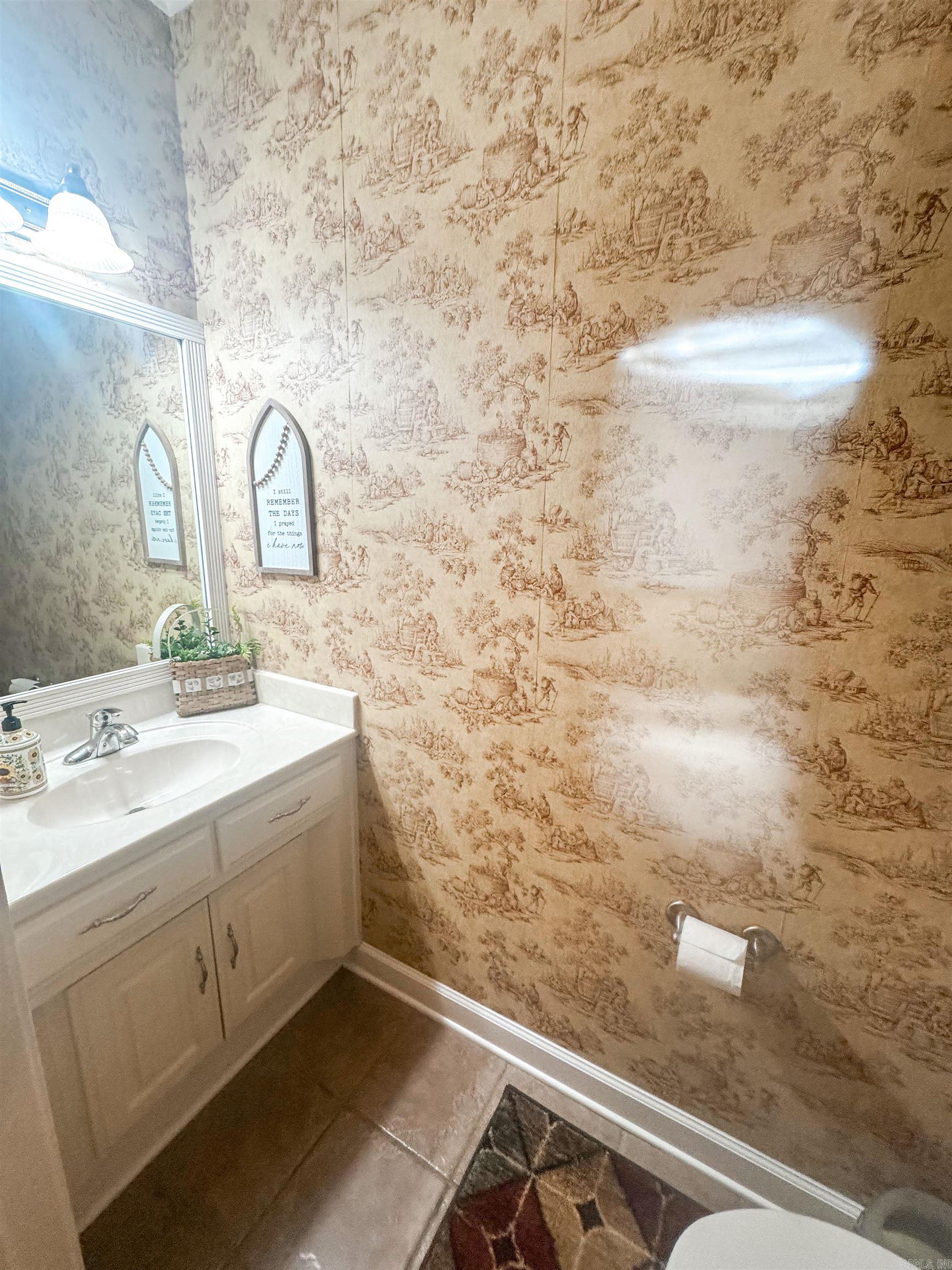 COLONY WEST ADDN - Residential