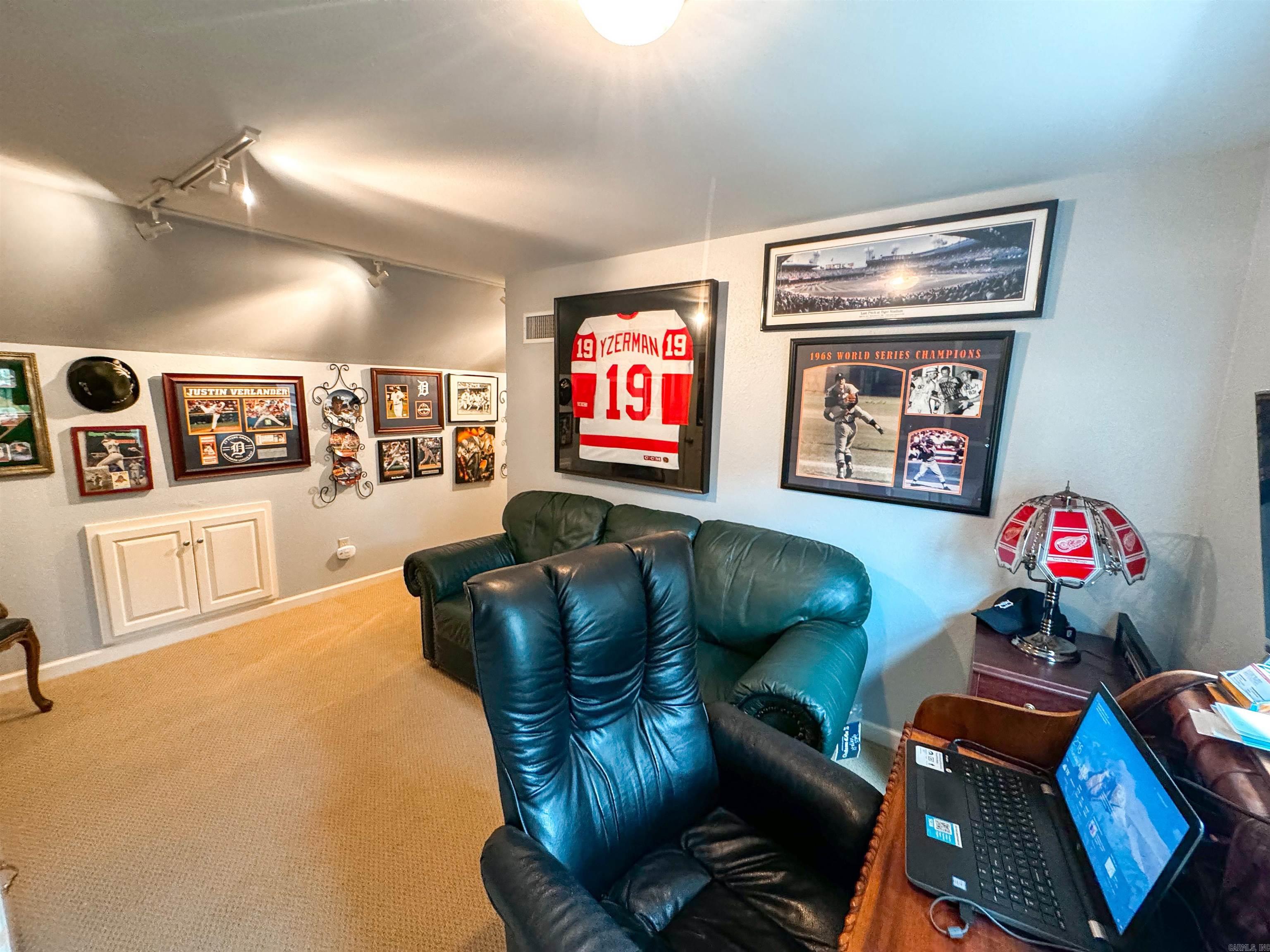 COLONY WEST ADDN - Residential