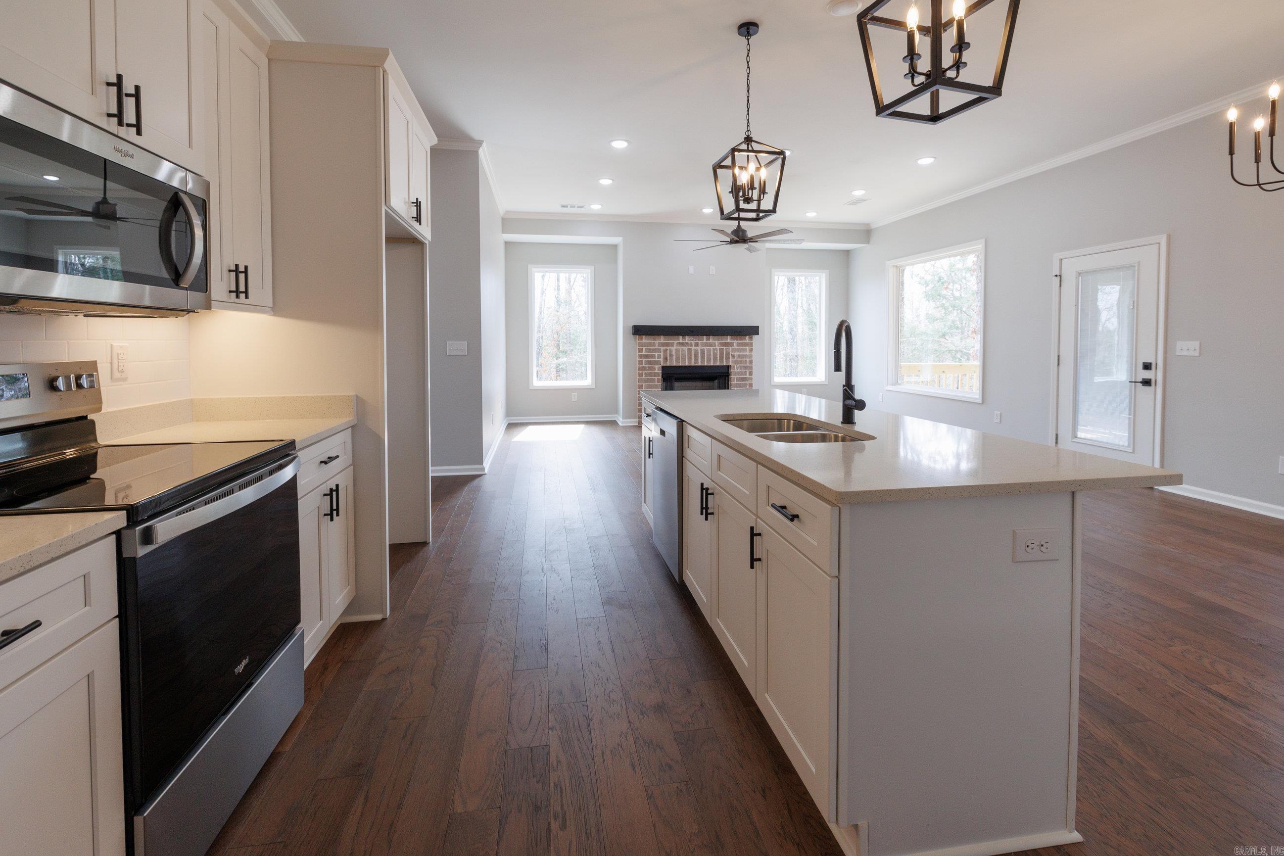 HAWKS POINT - LAKE - Residential