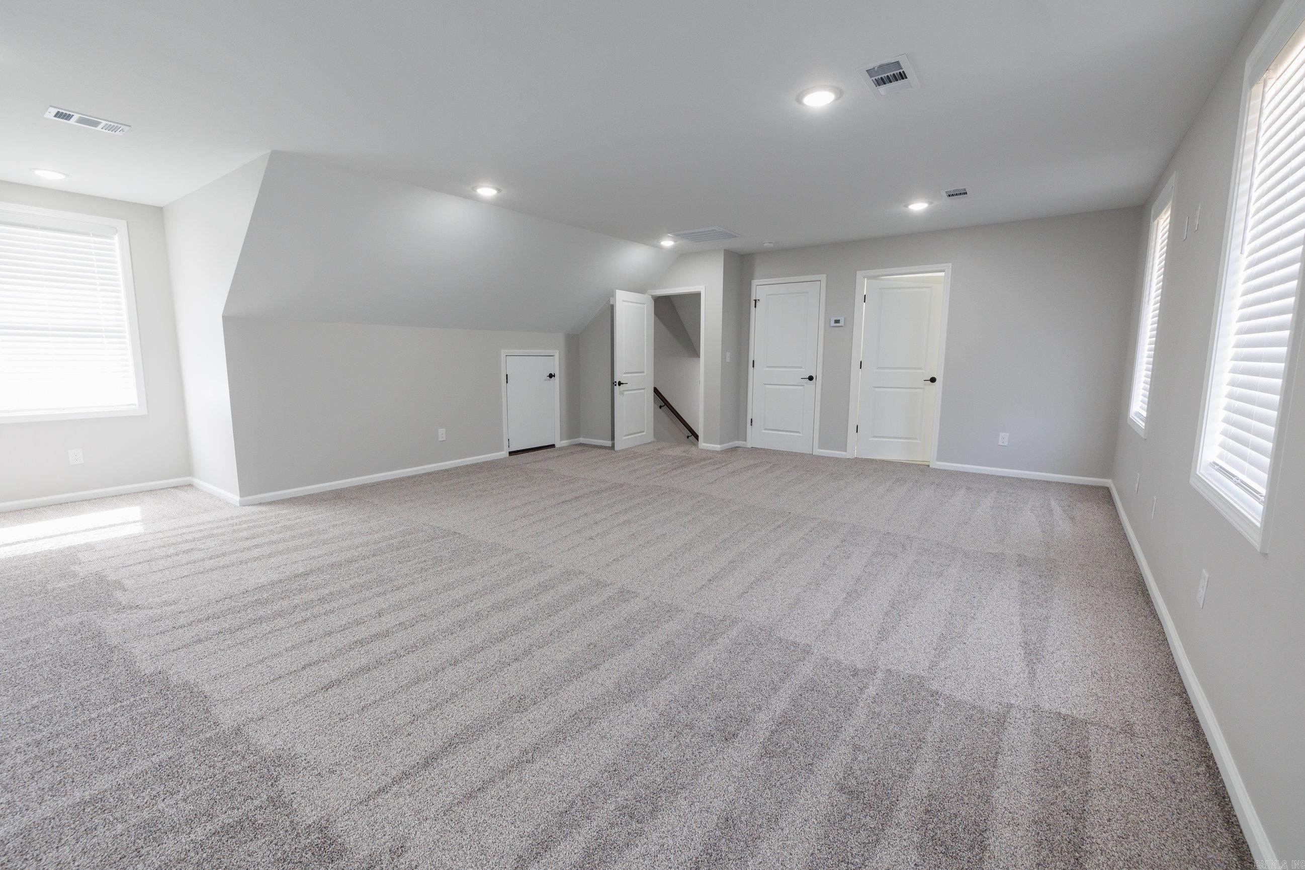 HAWKS POINT - LAKE - Residential