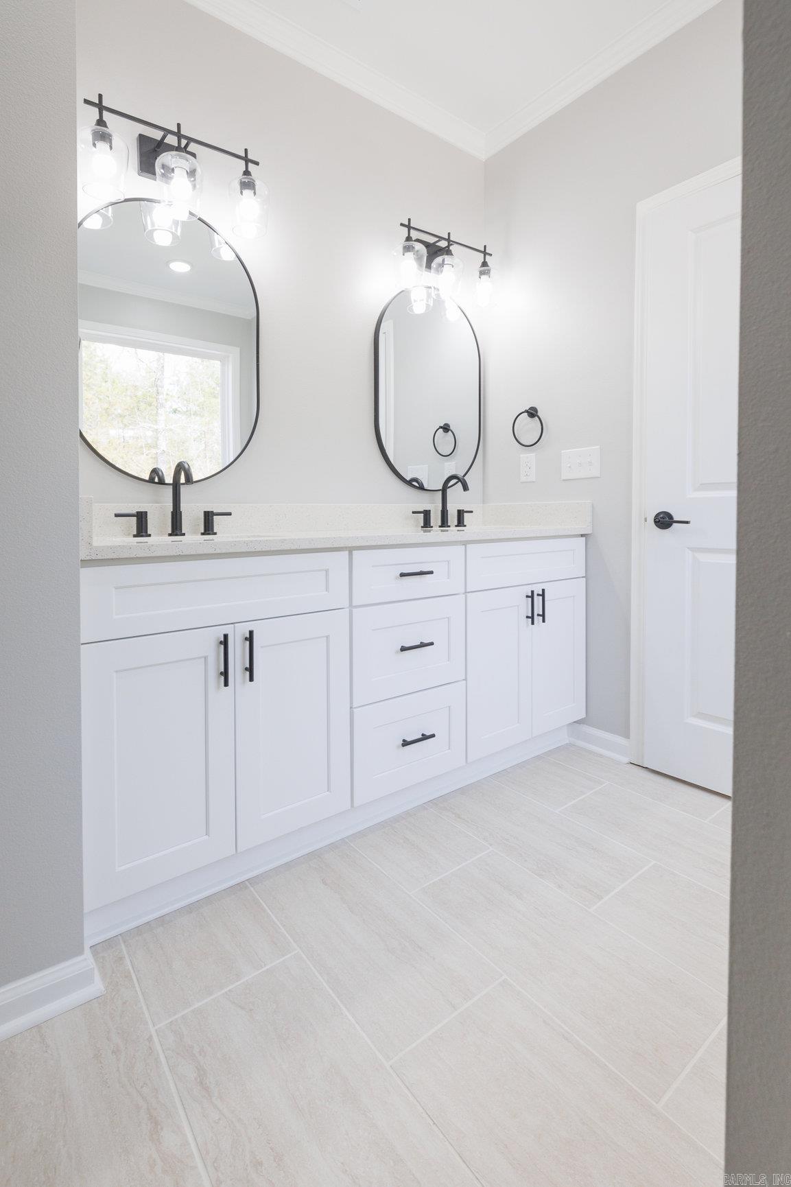 HAWKS POINT - LAKE - Residential
