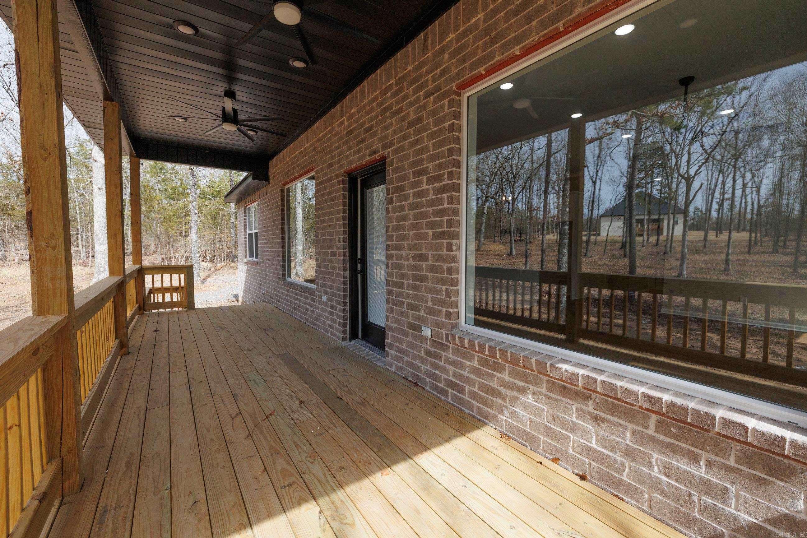 HAWKS POINT - LAKE - Residential