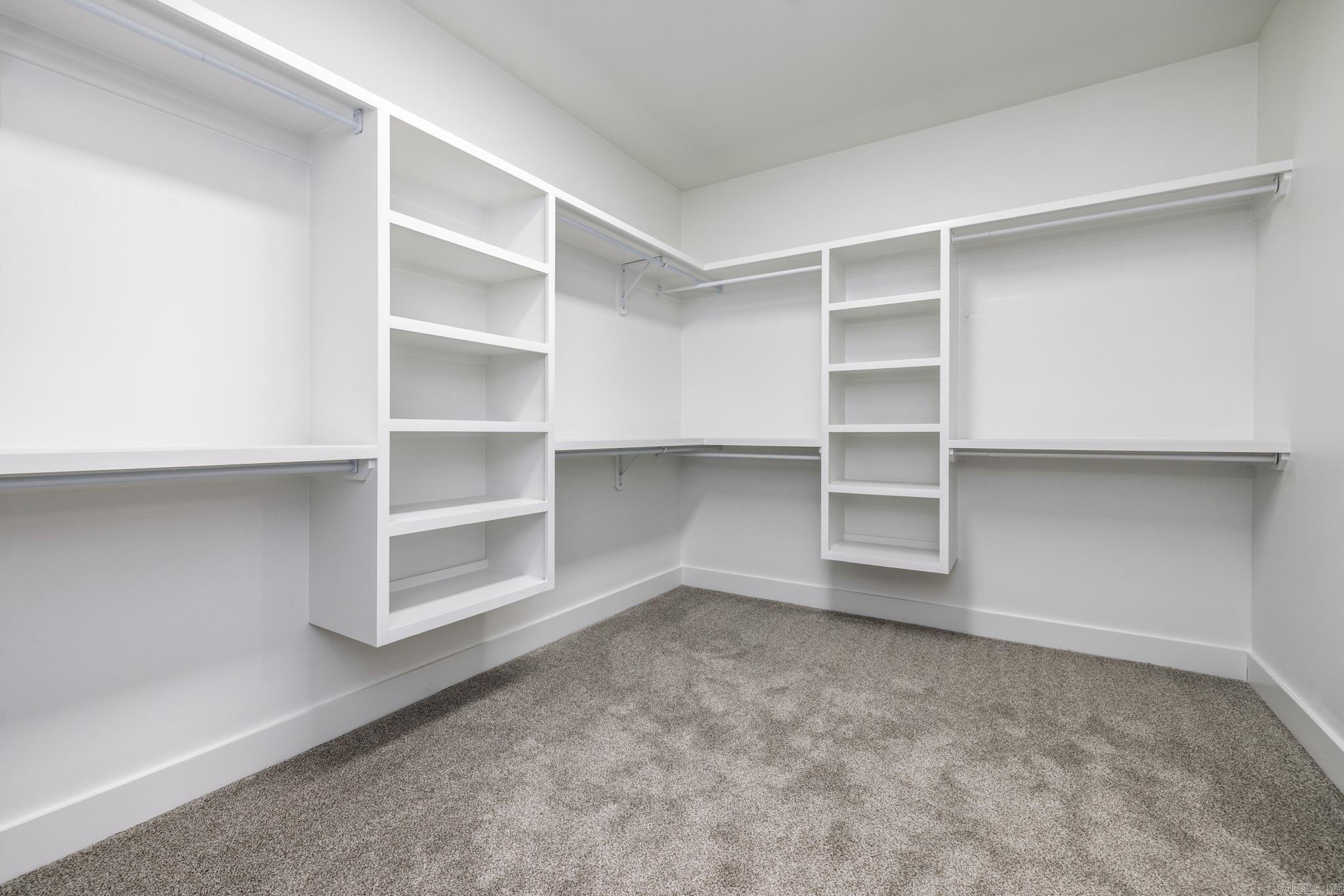 RESPLANDOR - Residential