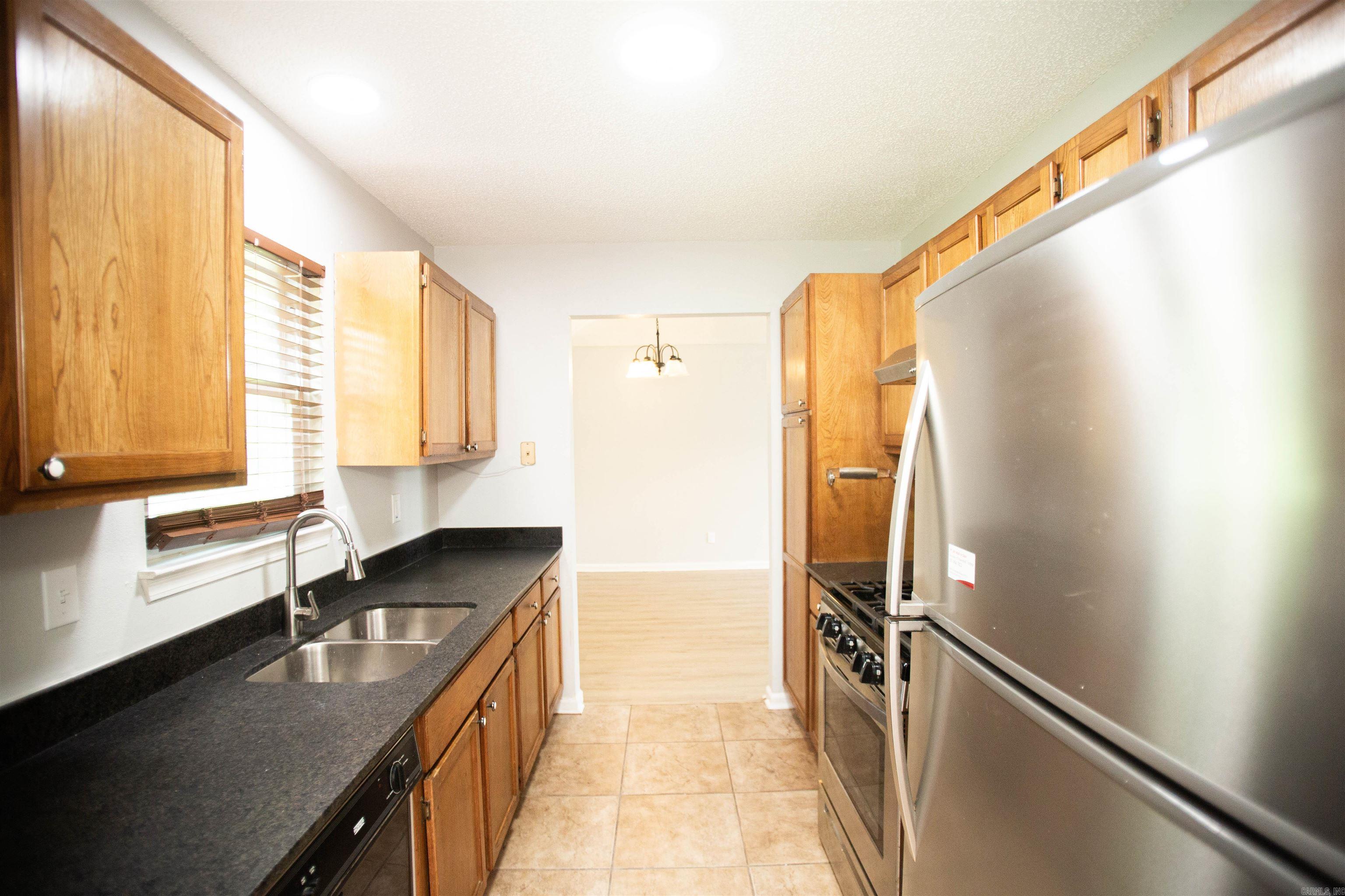 Glenview Renewal #3 - Residential Lease