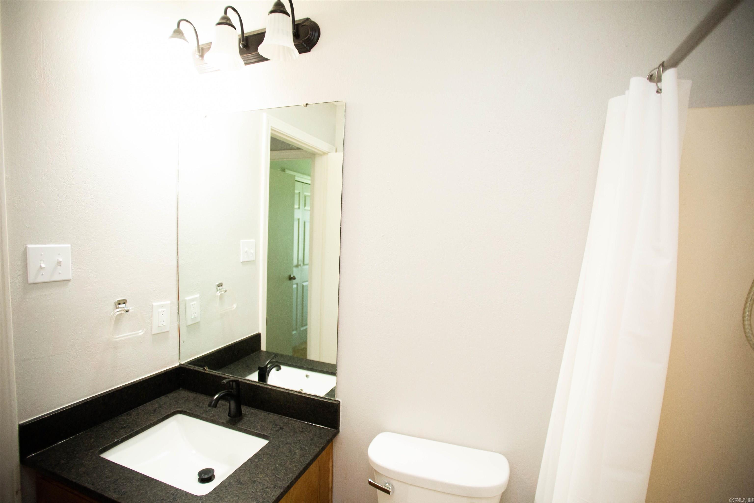 Glenview Renewal #3 - Residential Lease