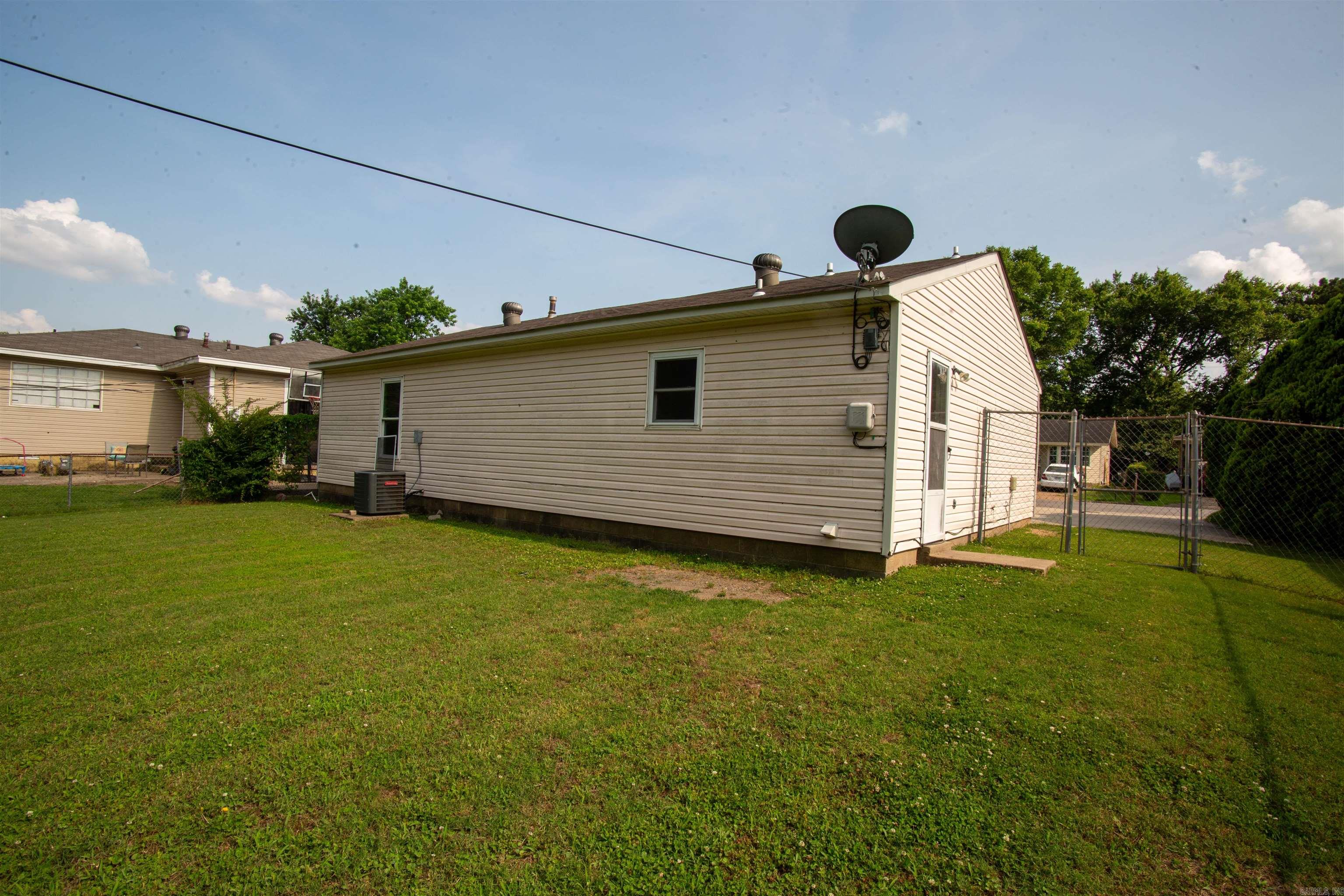 Glenview Renewal #3 - Residential Lease