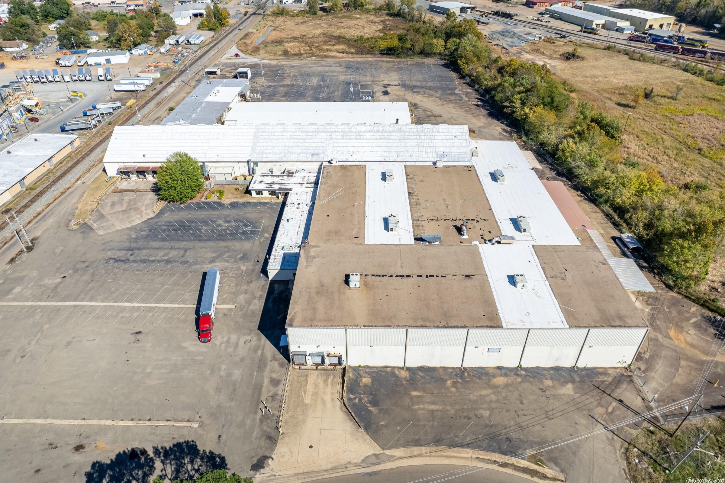 Metes & Bounds - Commercial Sale