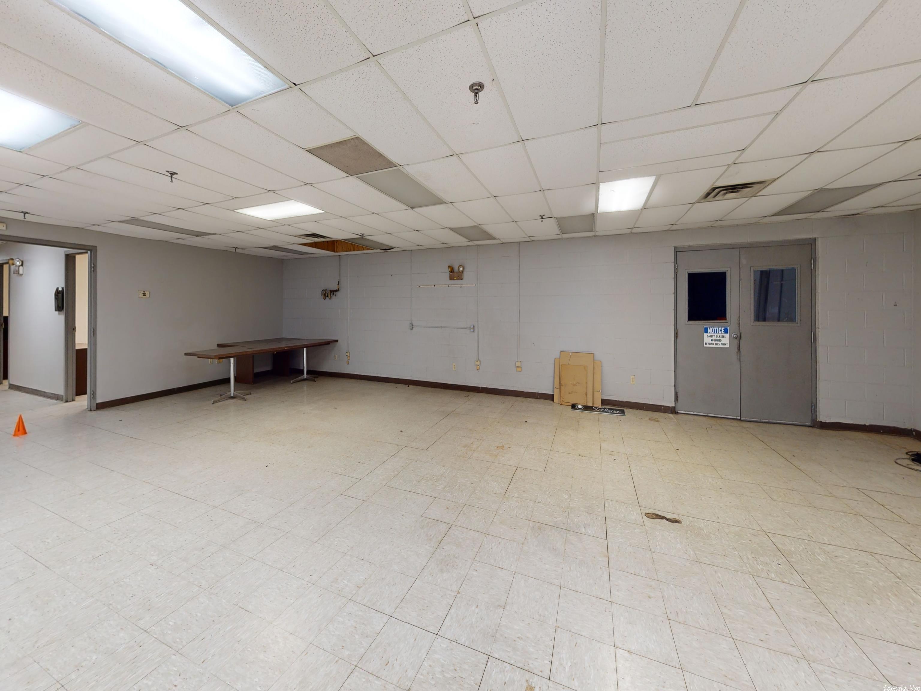 Metes & Bounds - Commercial Sale