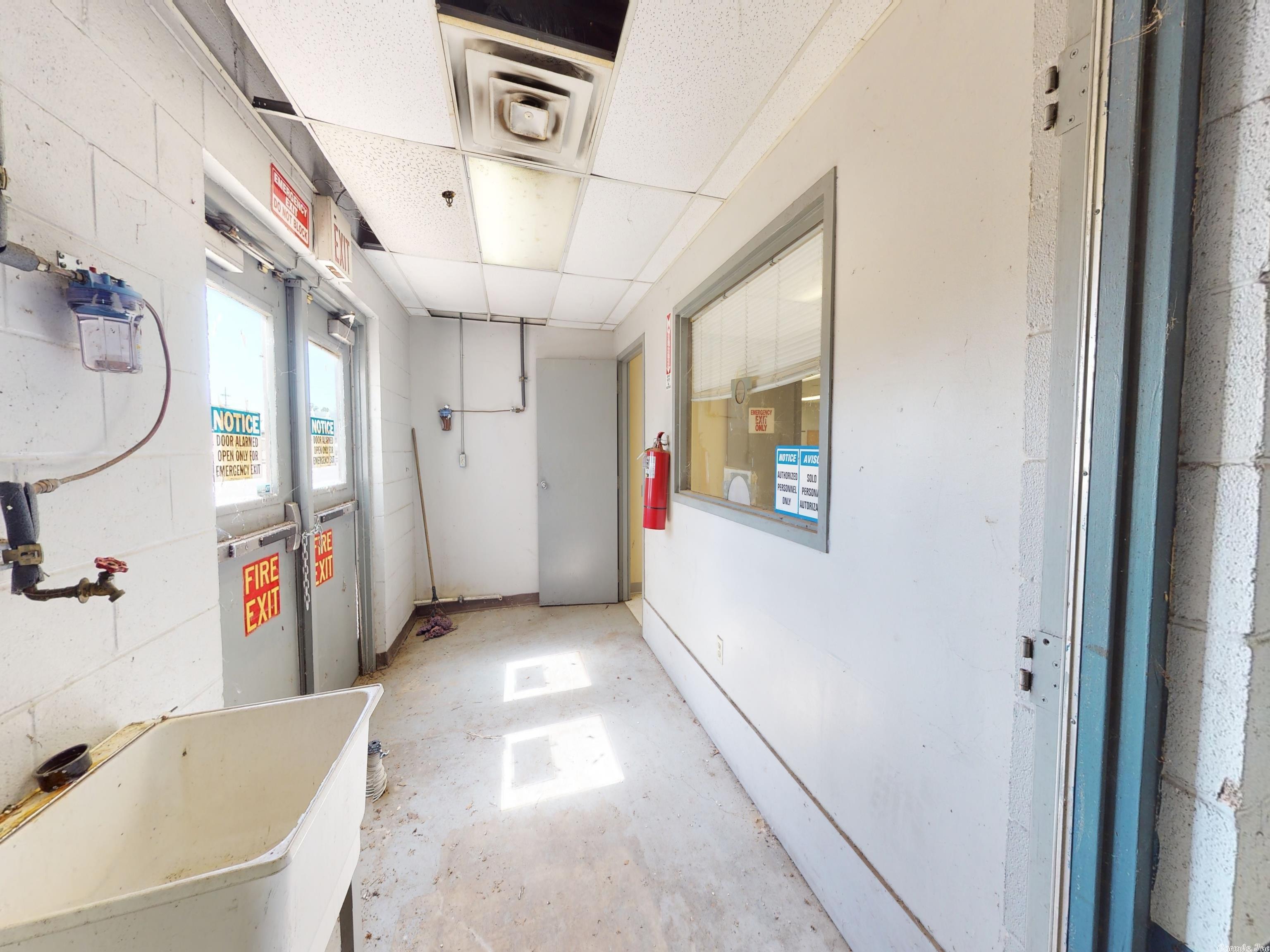Metes & Bounds - Commercial Sale