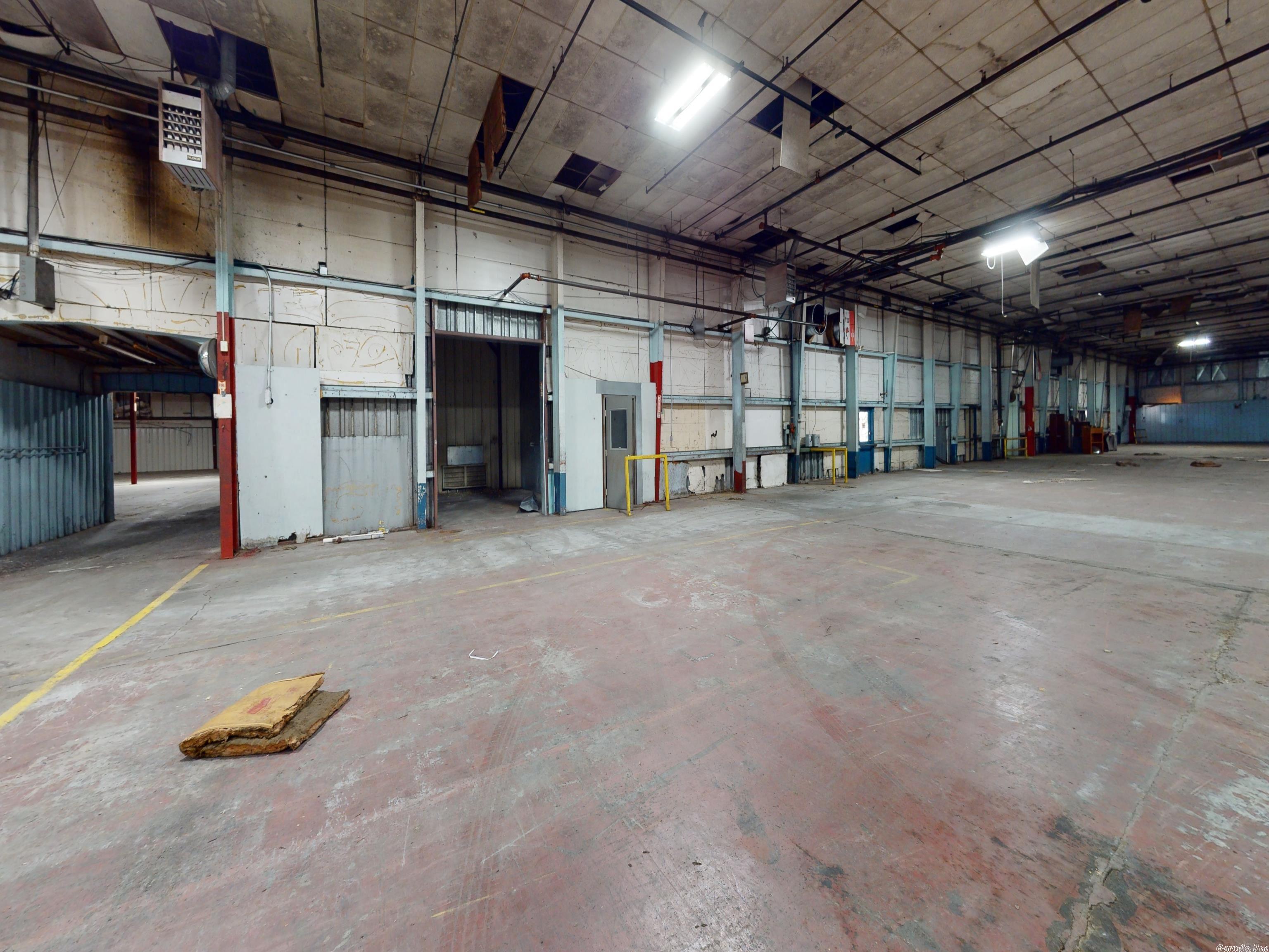 Metes & Bounds - Commercial Sale