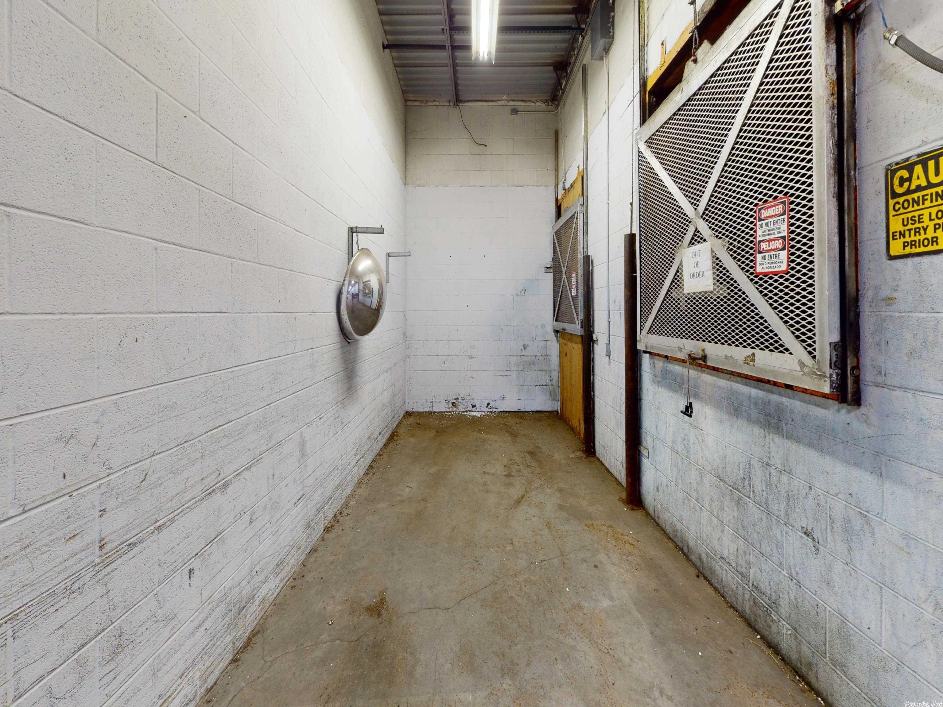 Metes & Bounds - Commercial Sale