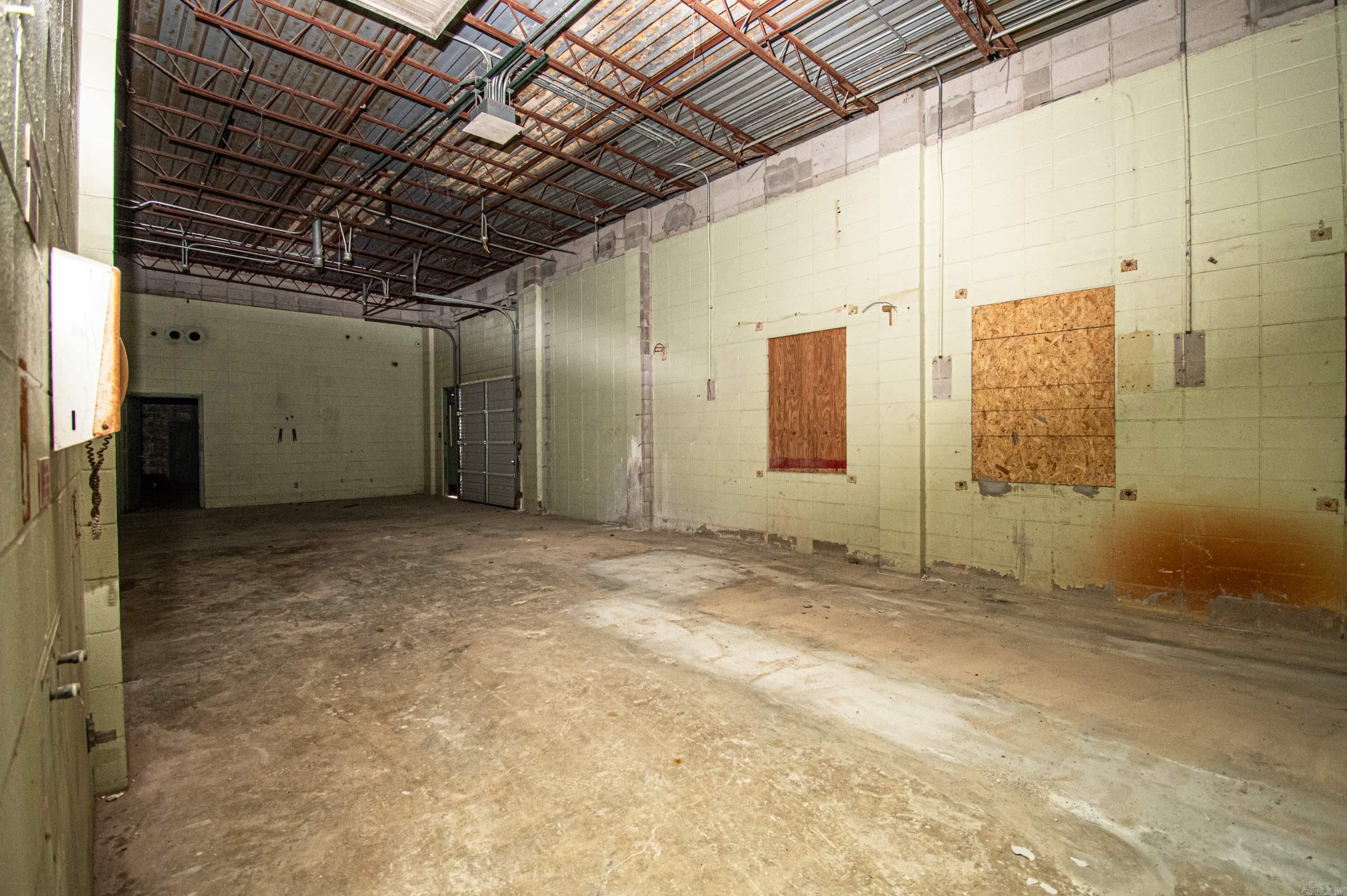 Grove - Commercial Sale