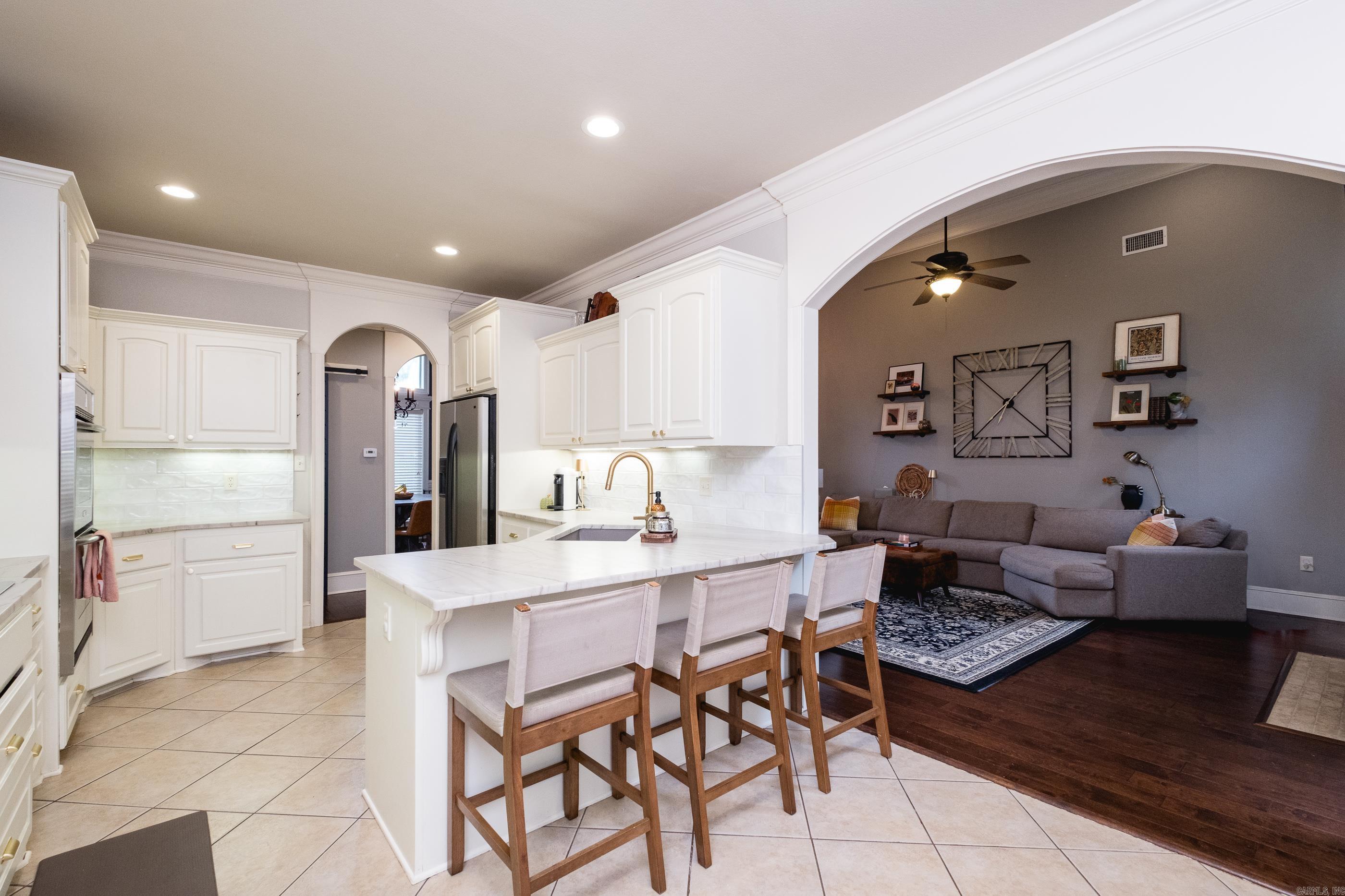 WOODLANDS EDGE - Residential
