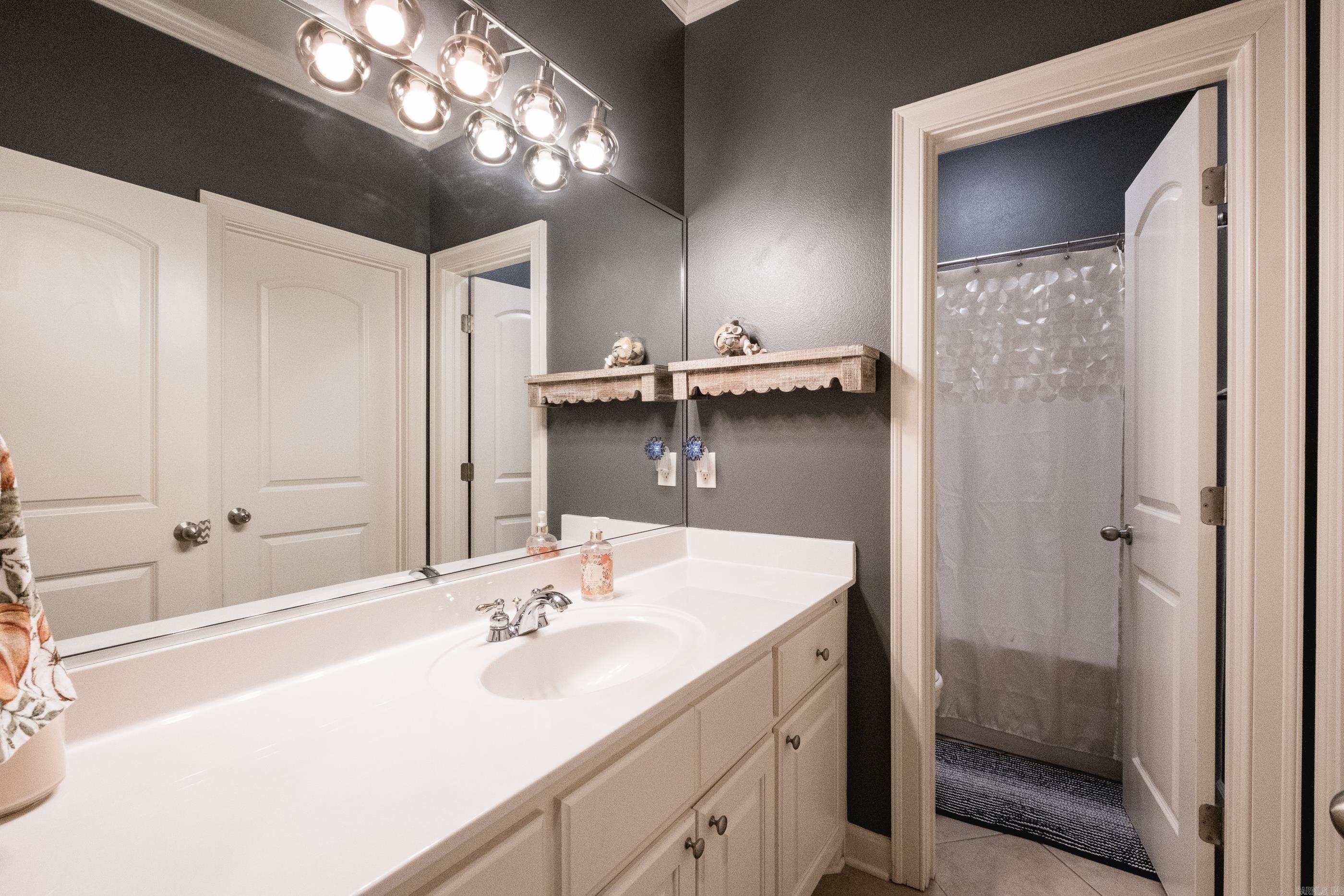 WOODLANDS EDGE - Residential