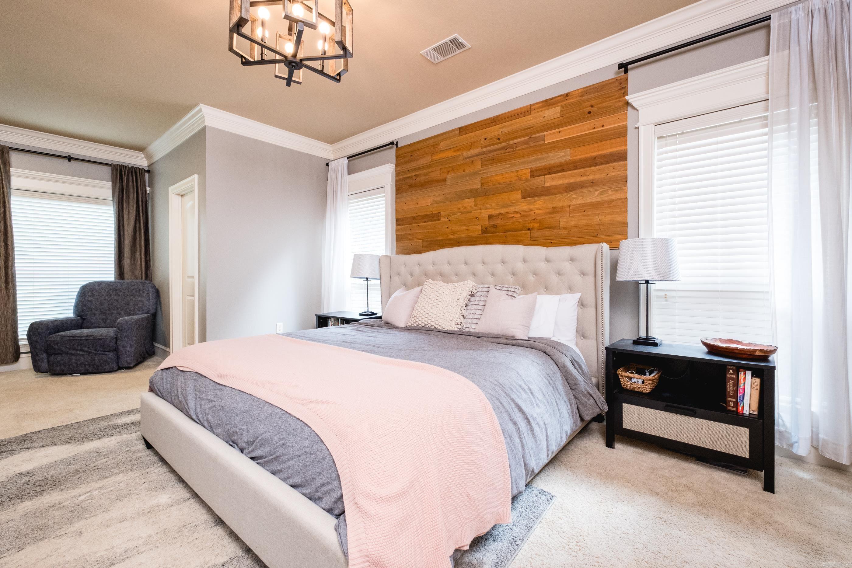 WOODLANDS EDGE - Residential