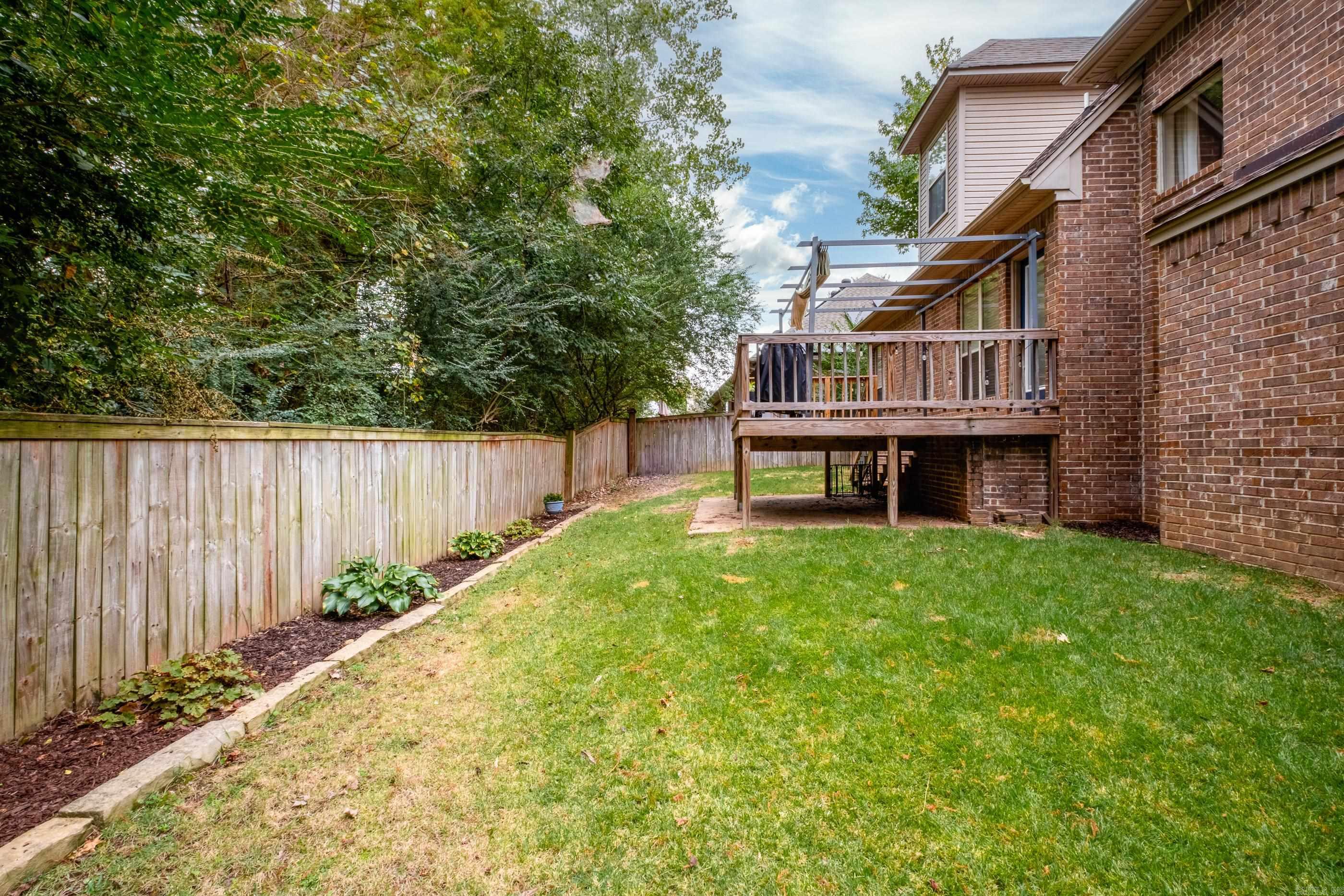 WOODLANDS EDGE - Residential