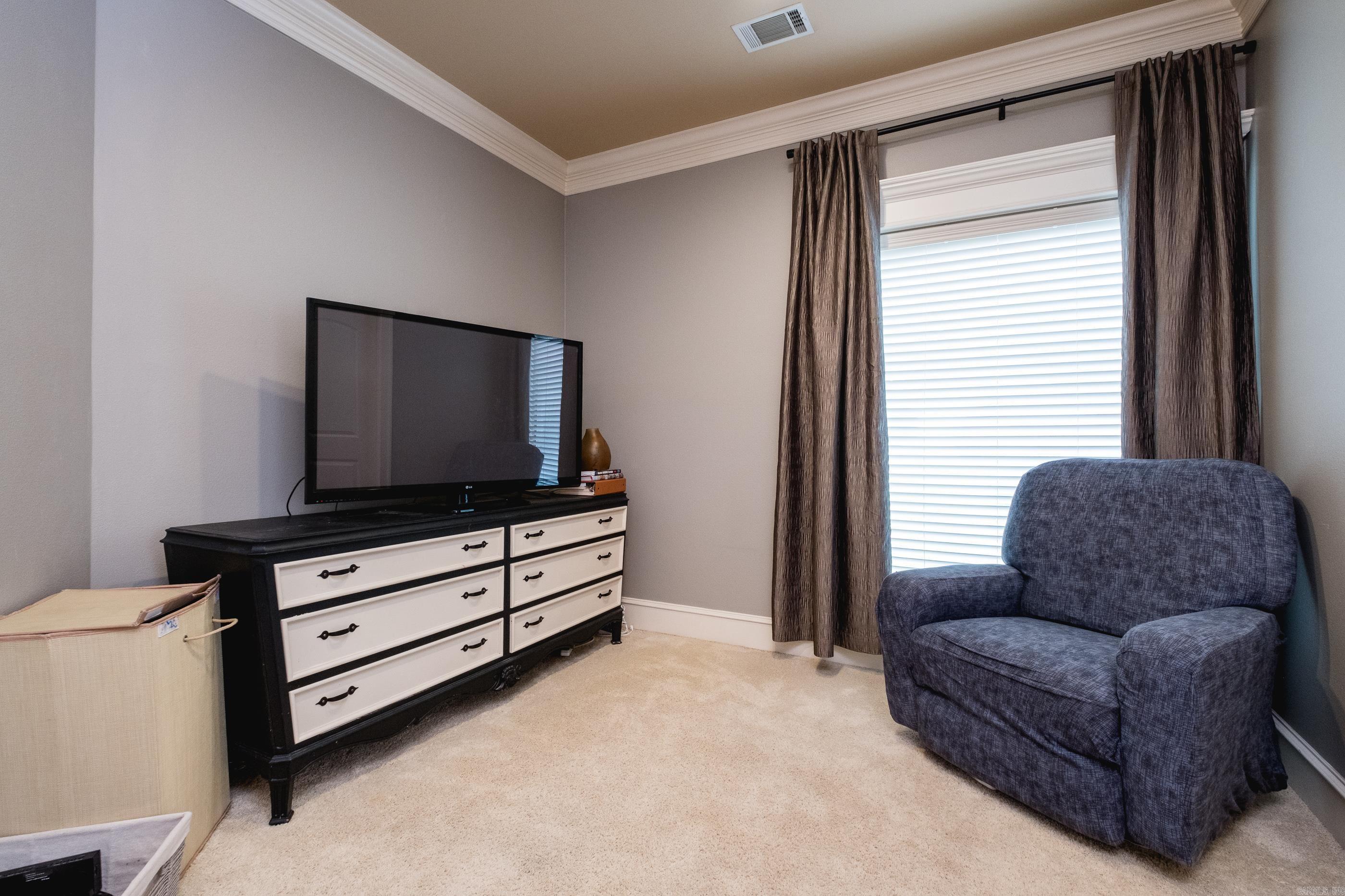 WOODLANDS EDGE - Residential