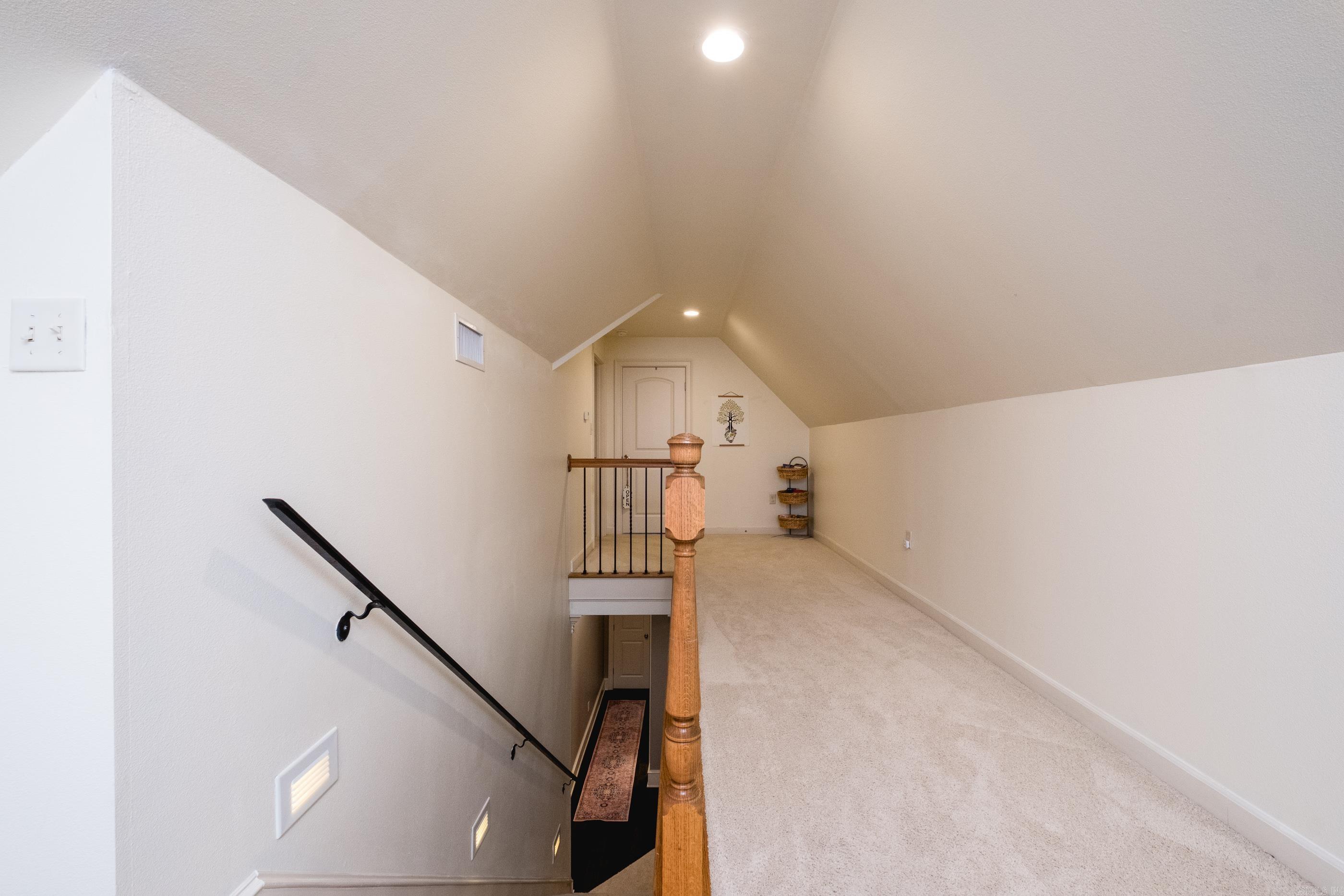 WOODLANDS EDGE - Residential
